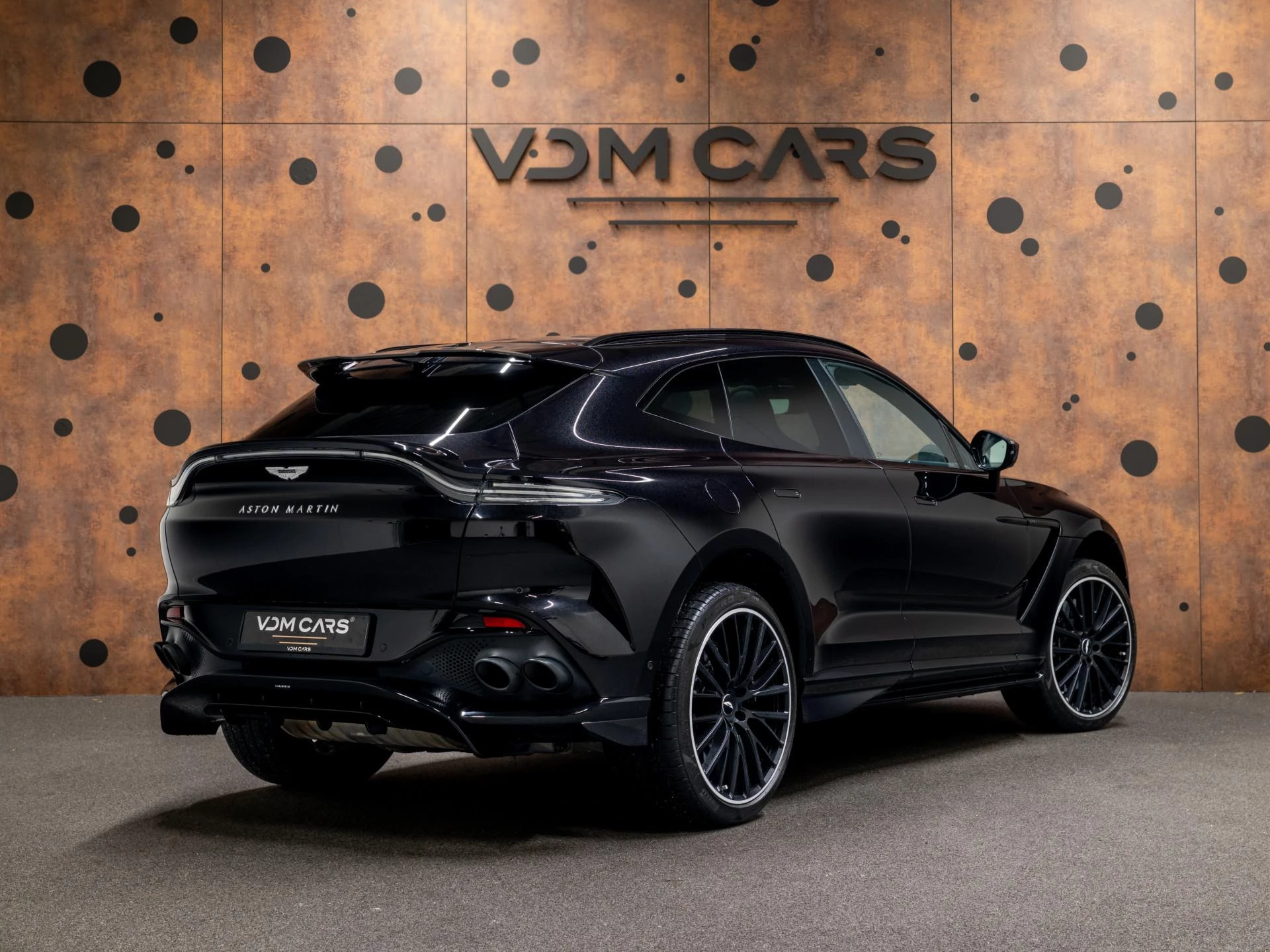 Hoofdafbeelding Aston Martin DBX