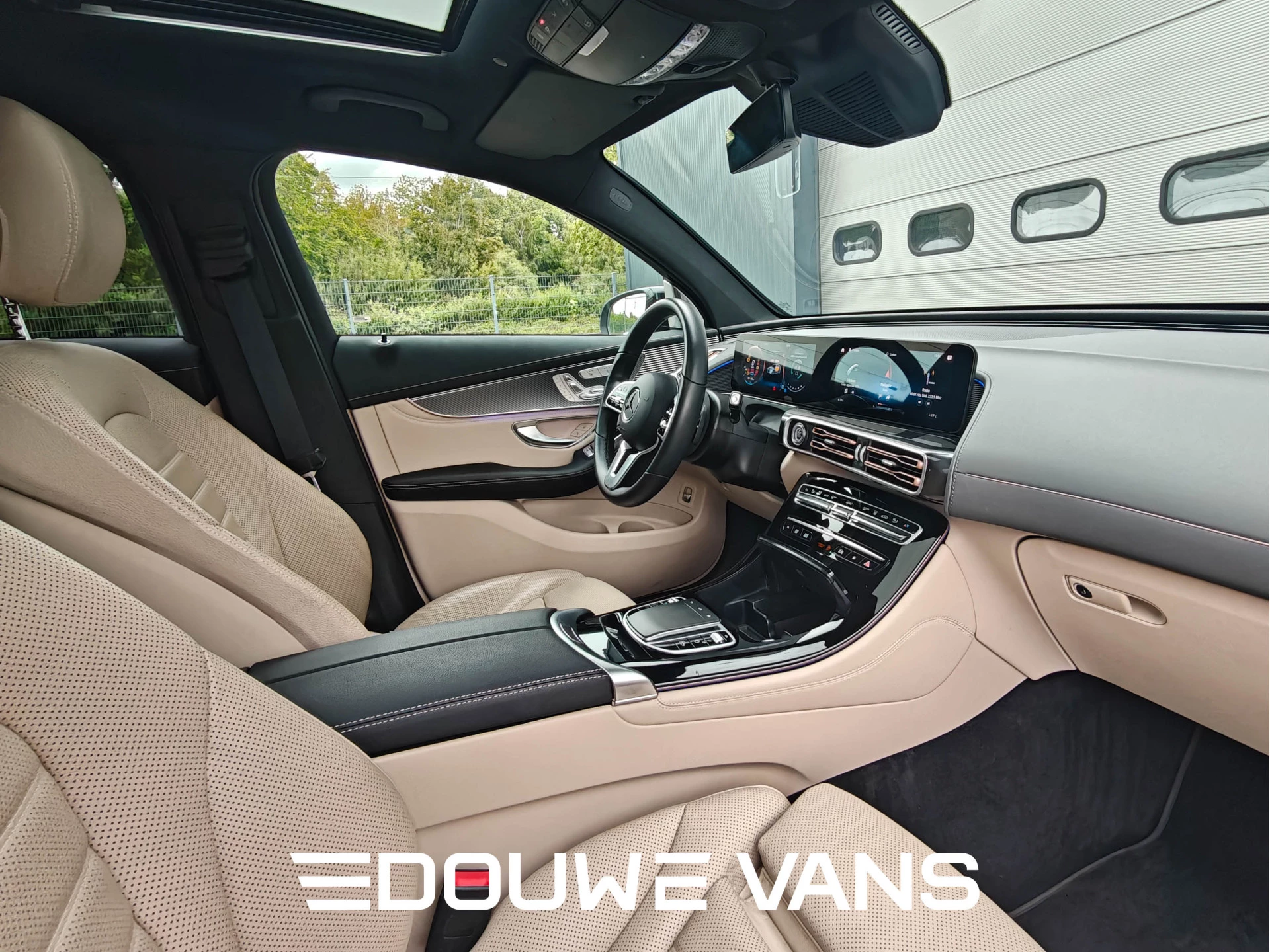 Hoofdafbeelding Mercedes-Benz EQC