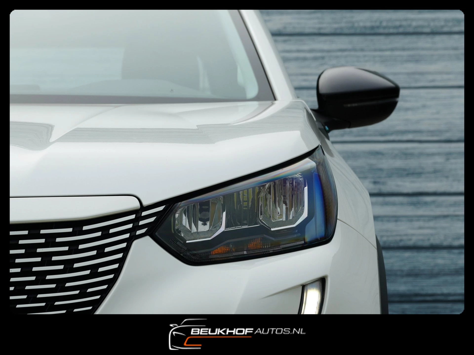 Hoofdafbeelding Peugeot e-2008