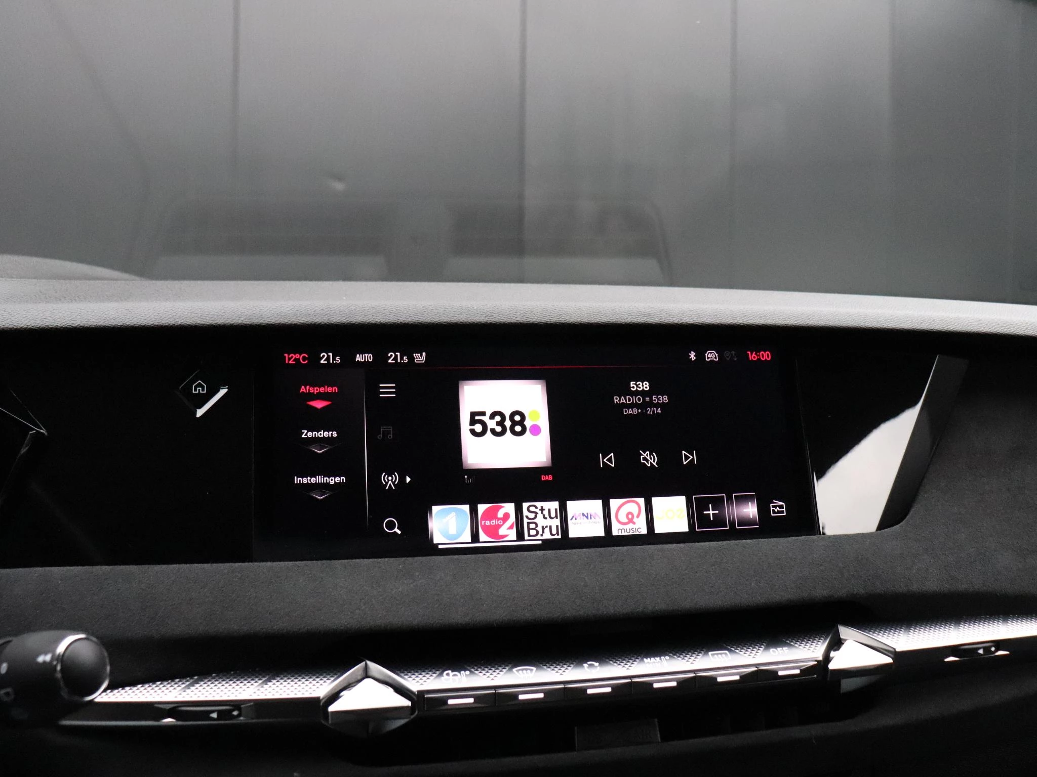 Hoofdafbeelding DS DS 4