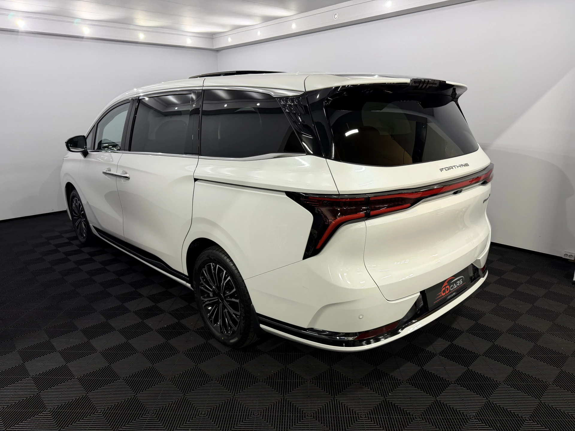 Hoofdafbeelding Forthing U-TOUR