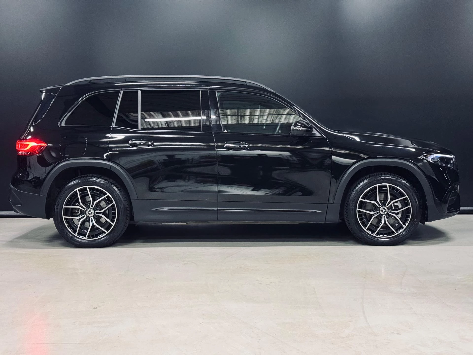 Hoofdafbeelding Mercedes-Benz EQB