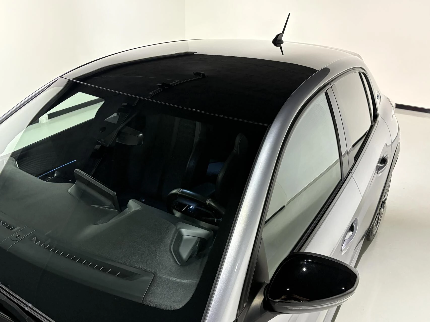 Hoofdafbeelding Peugeot e-208