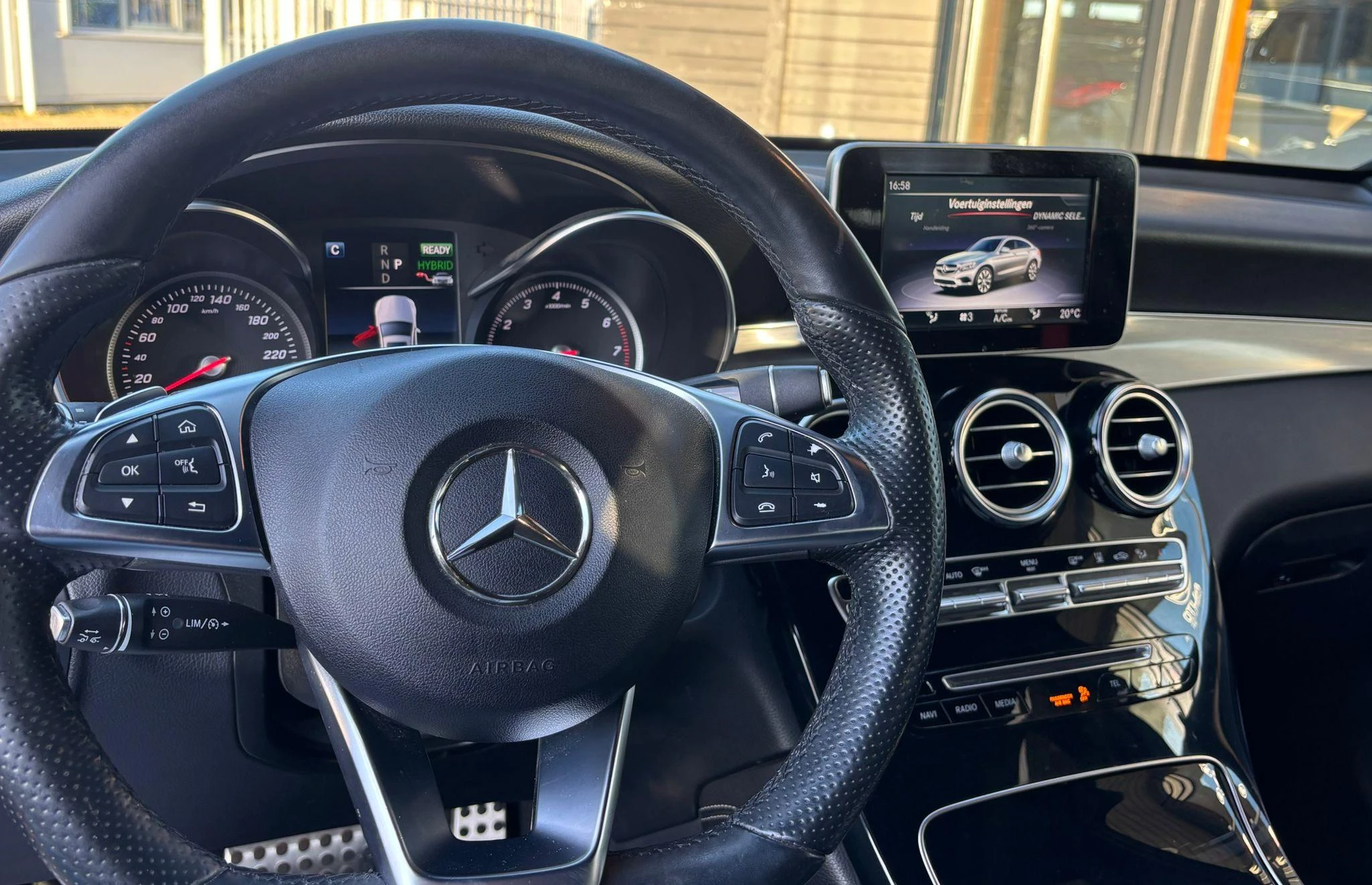 Hoofdafbeelding Mercedes-Benz GLC