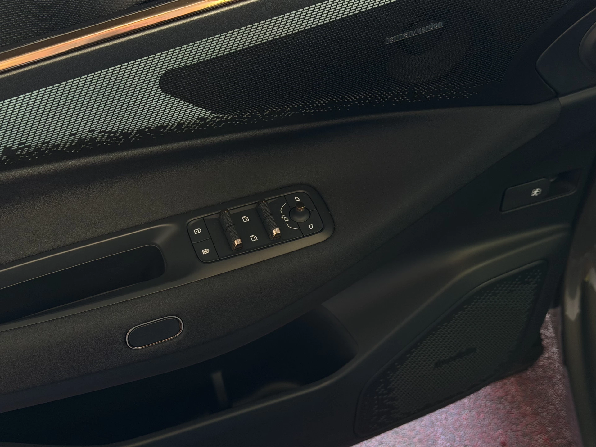 Hoofdafbeelding Lynk & Co 08