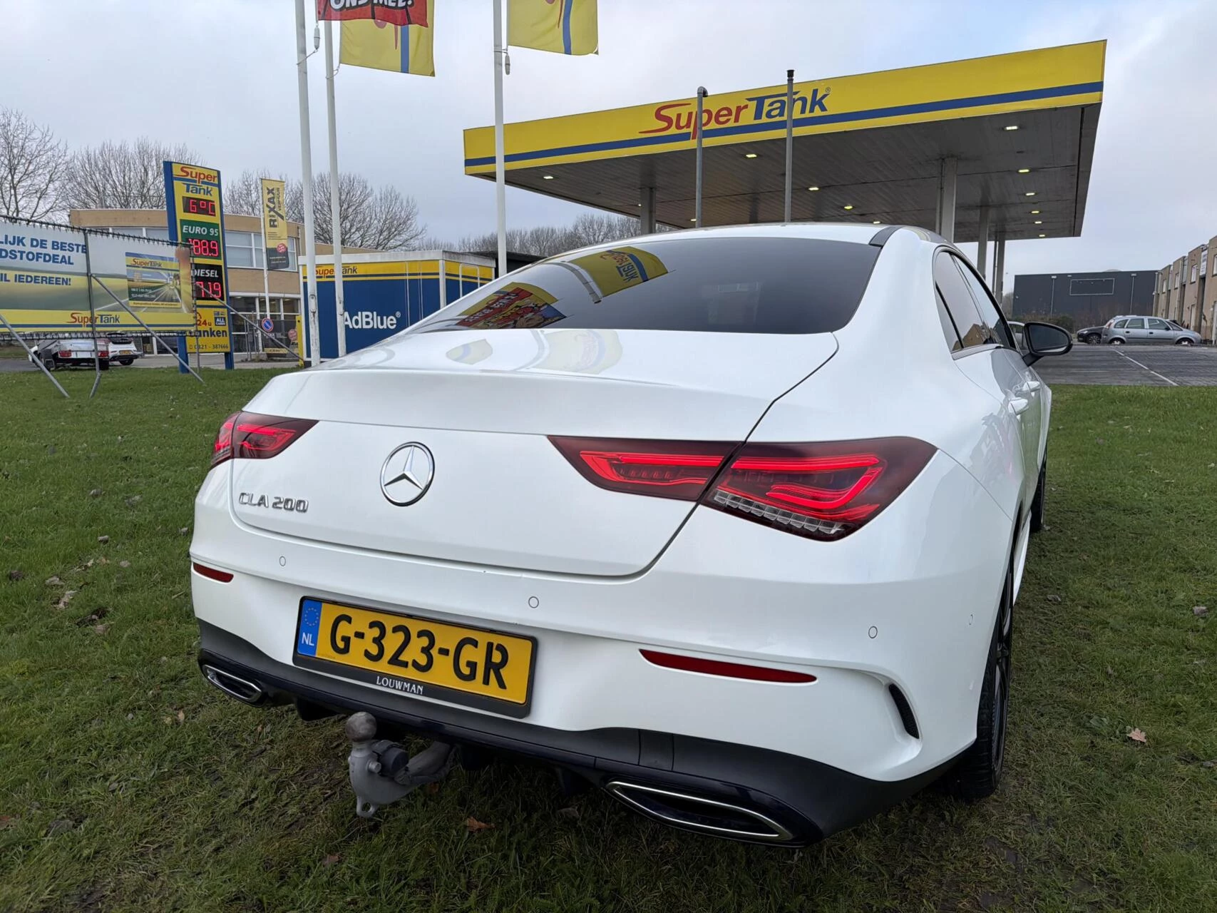 Hoofdafbeelding Mercedes-Benz CLA