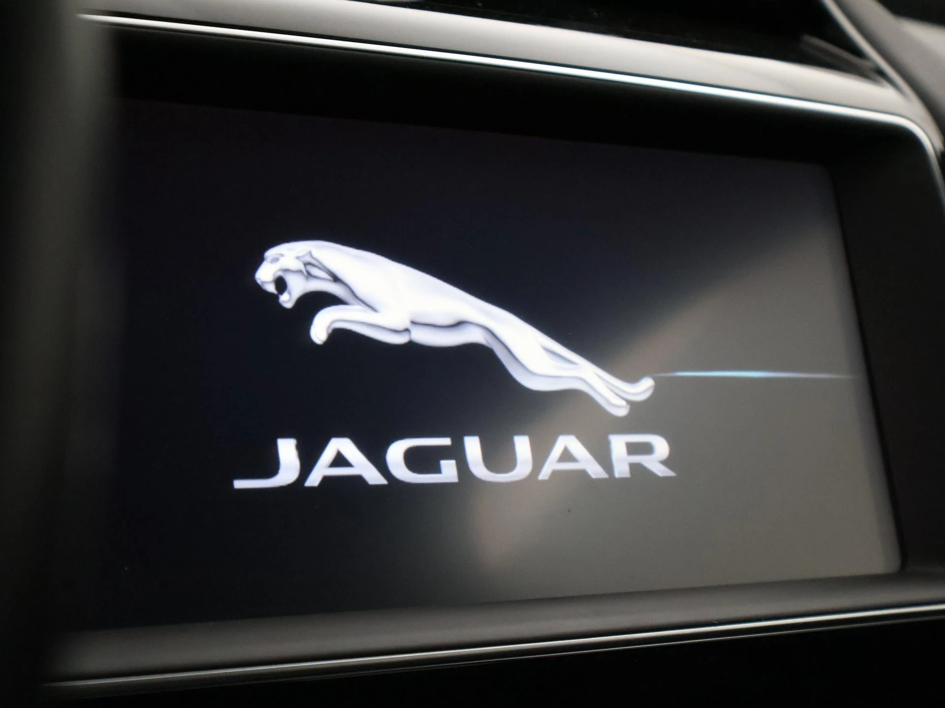 Hoofdafbeelding Jaguar XE