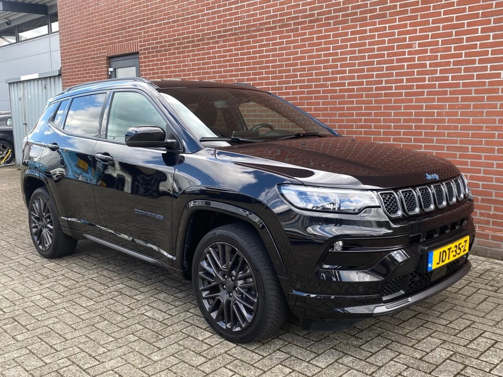 Hoofdafbeelding Jeep Compass