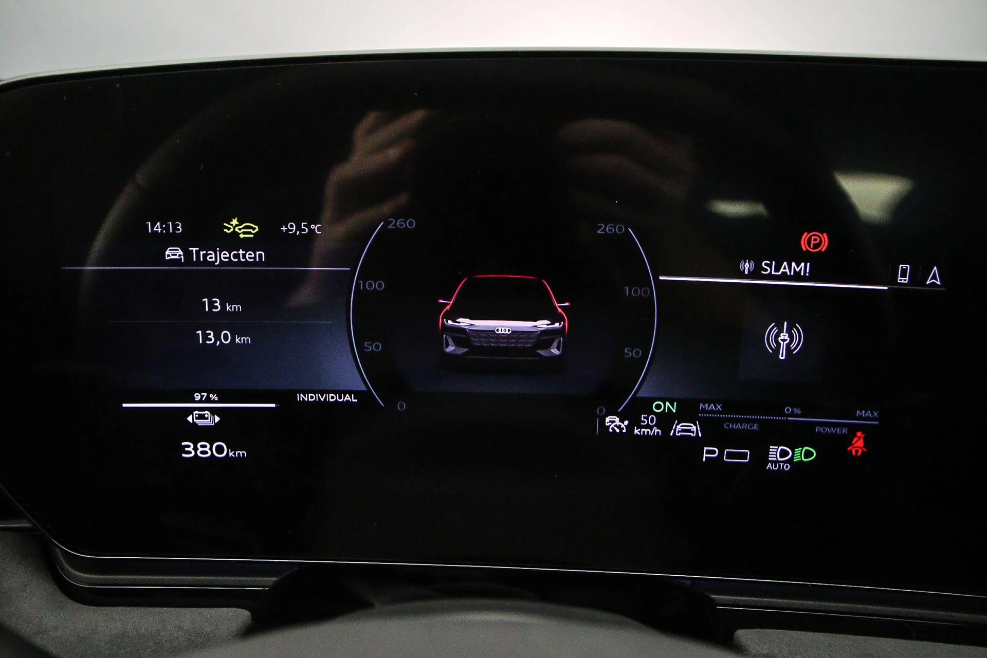 Hoofdafbeelding Audi A6 Avant e-tron