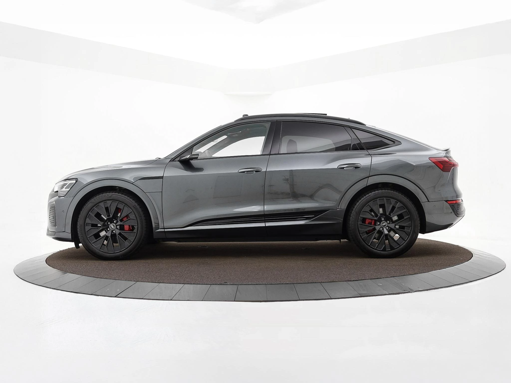 Hoofdafbeelding Audi Q8 Sportback e-tron