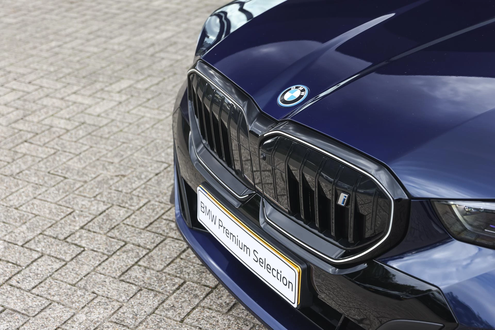Hoofdafbeelding BMW i5