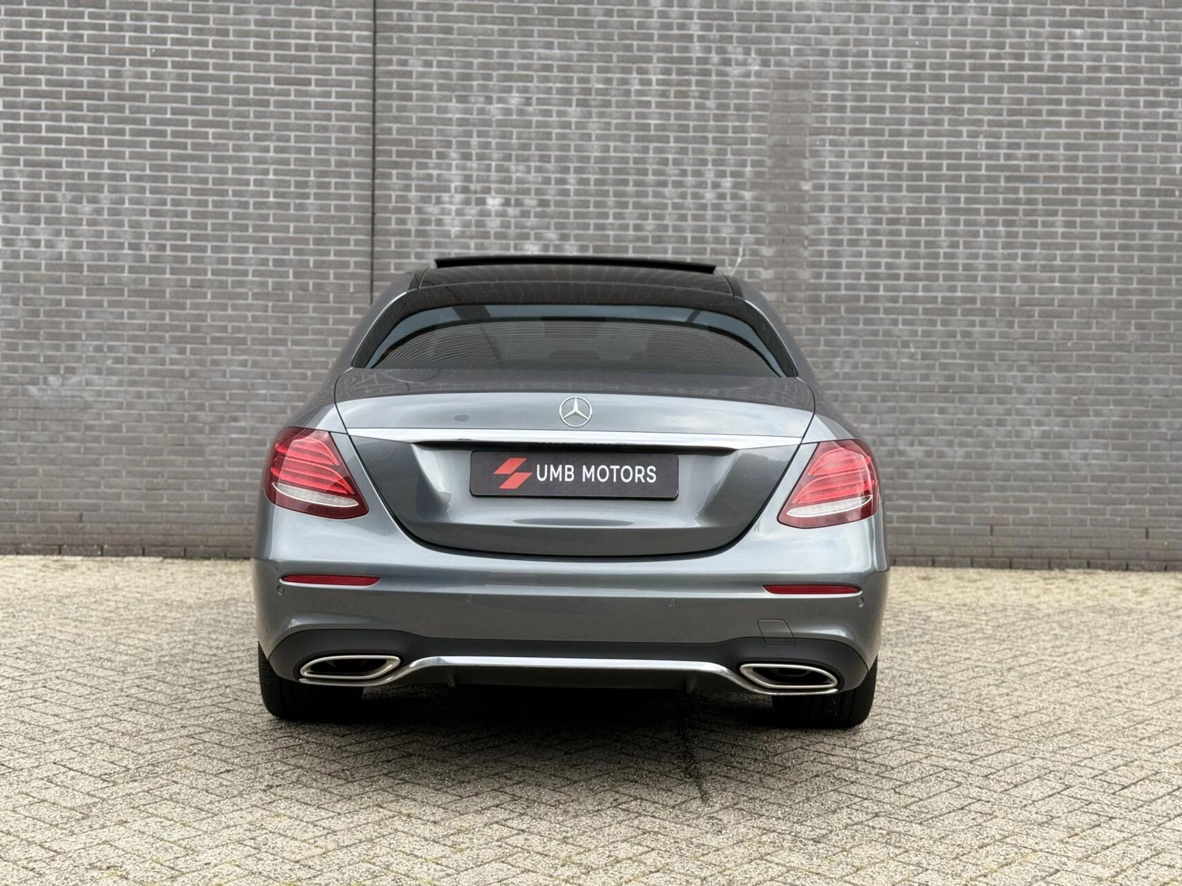 Hoofdafbeelding Mercedes-Benz E-Klasse