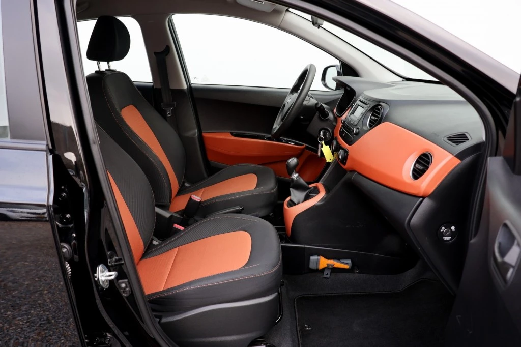 Hoofdafbeelding Hyundai i10