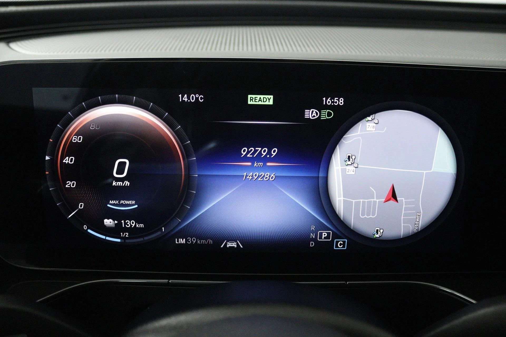 Hoofdafbeelding Mercedes-Benz EQC