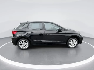 SEAT Ibiza 1.0 EcoTSI FR Business Connect handgeschakeld | navigatiepakket | metallic Lak | 3000,- inruilvoordeel!!