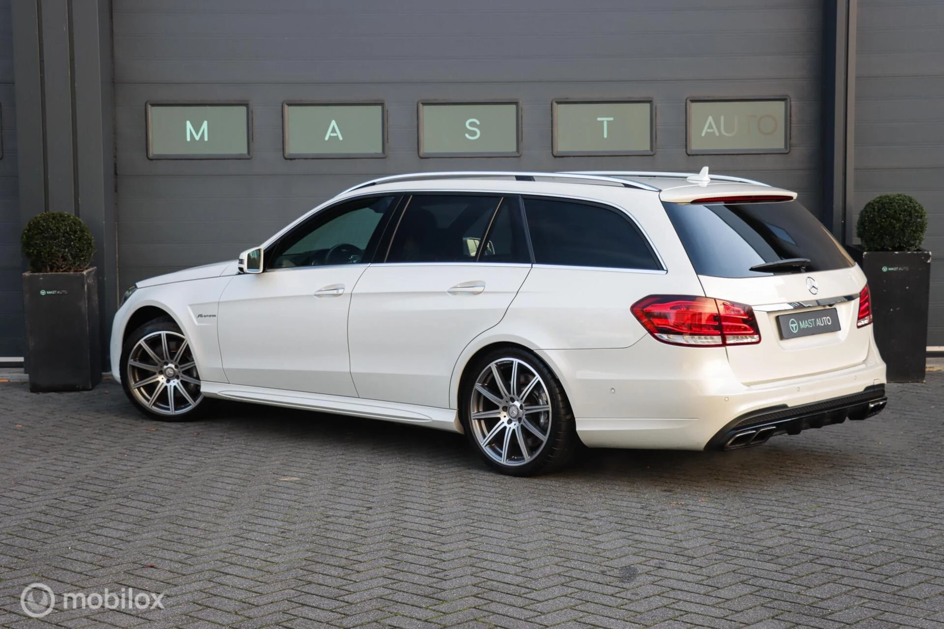 Hoofdafbeelding Mercedes-Benz E-Klasse