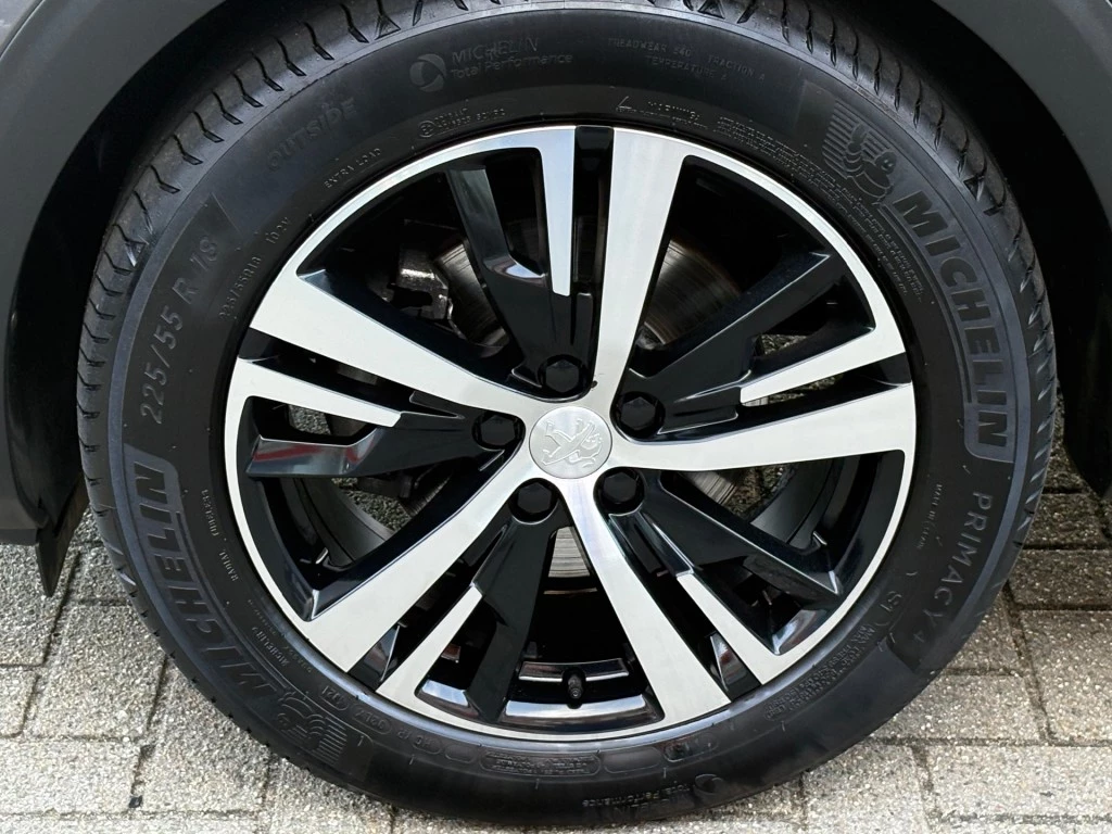 Hoofdafbeelding Peugeot 5008