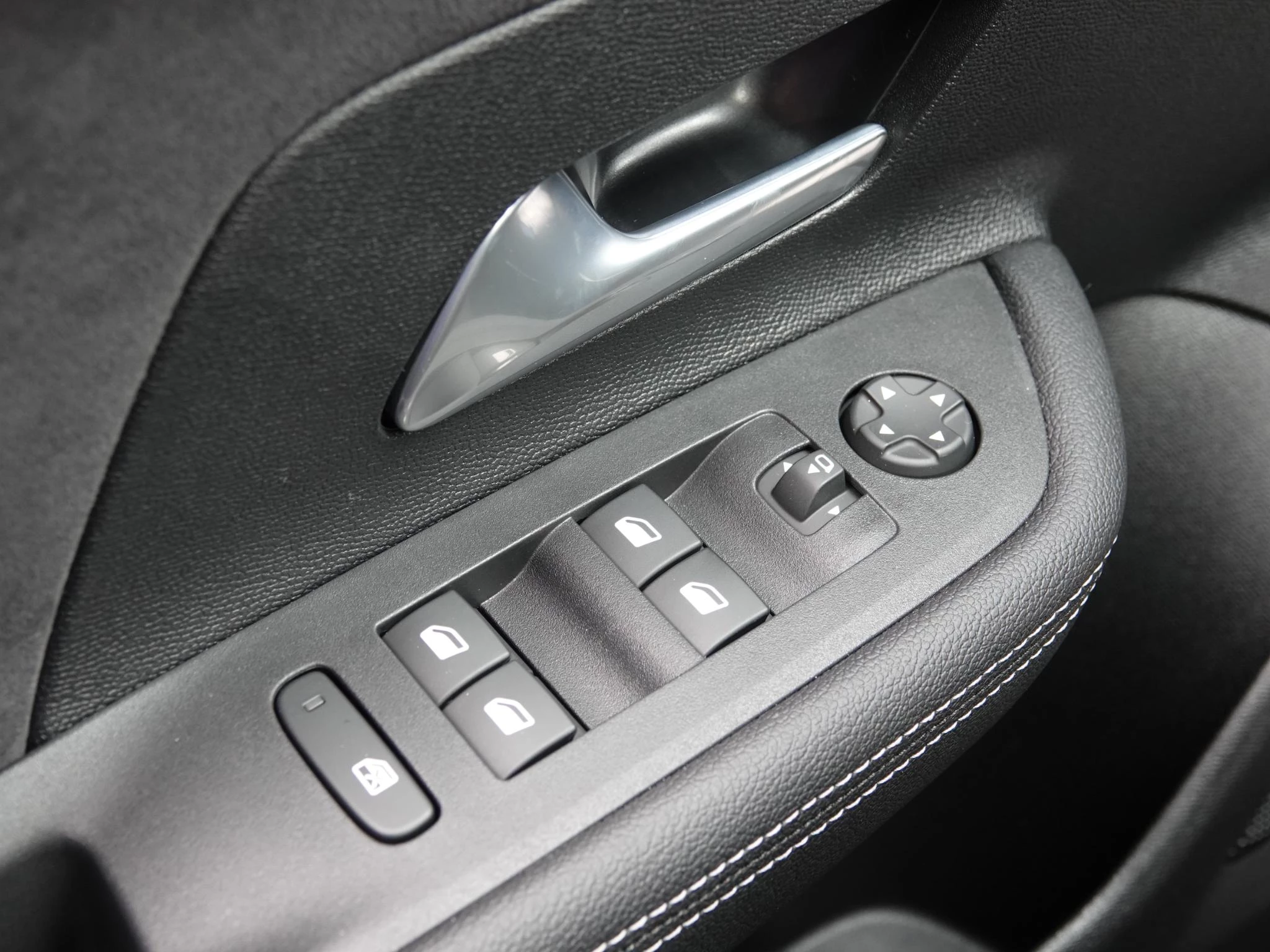 Hoofdafbeelding Opel Mokka-e