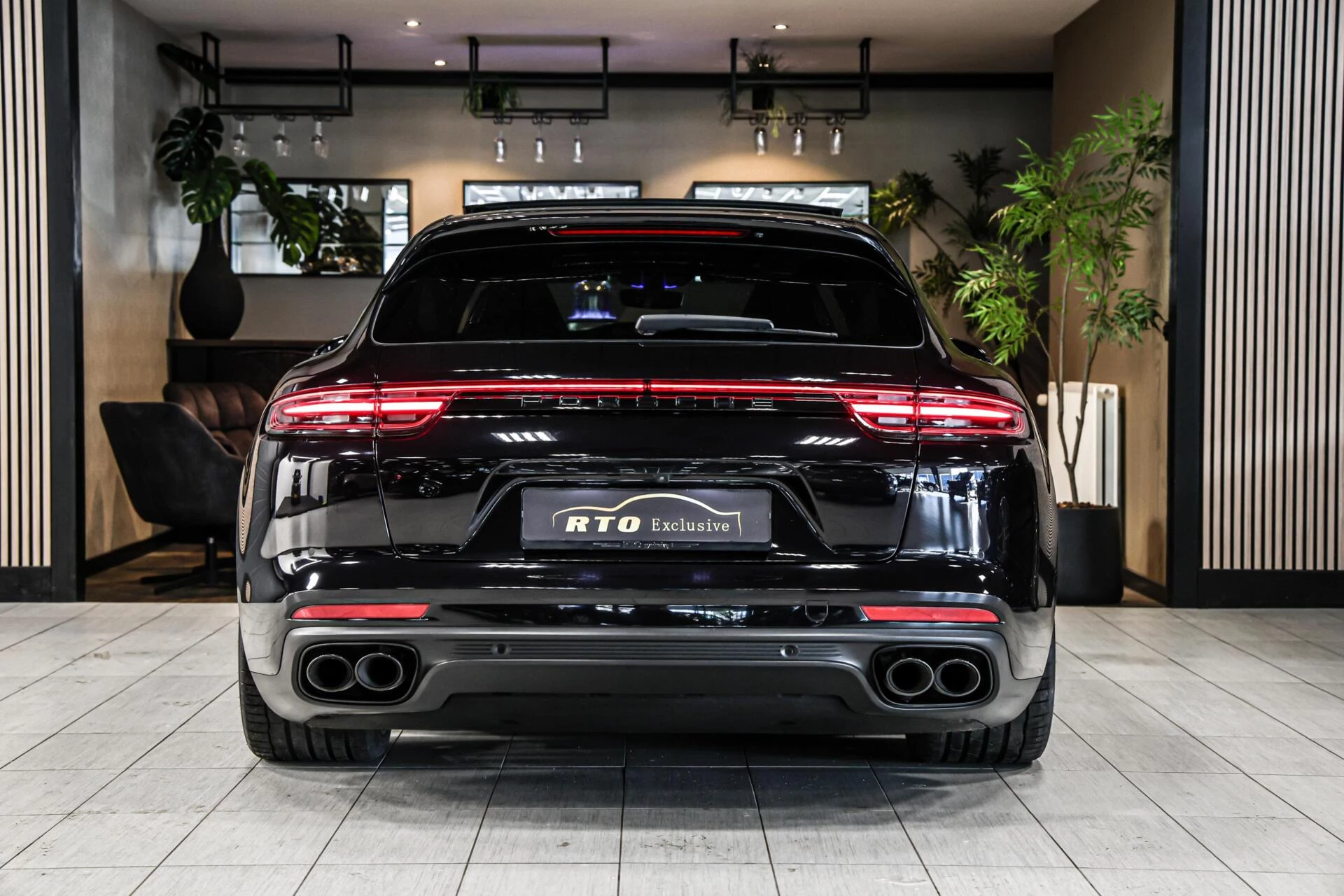 Hoofdafbeelding Porsche Panamera