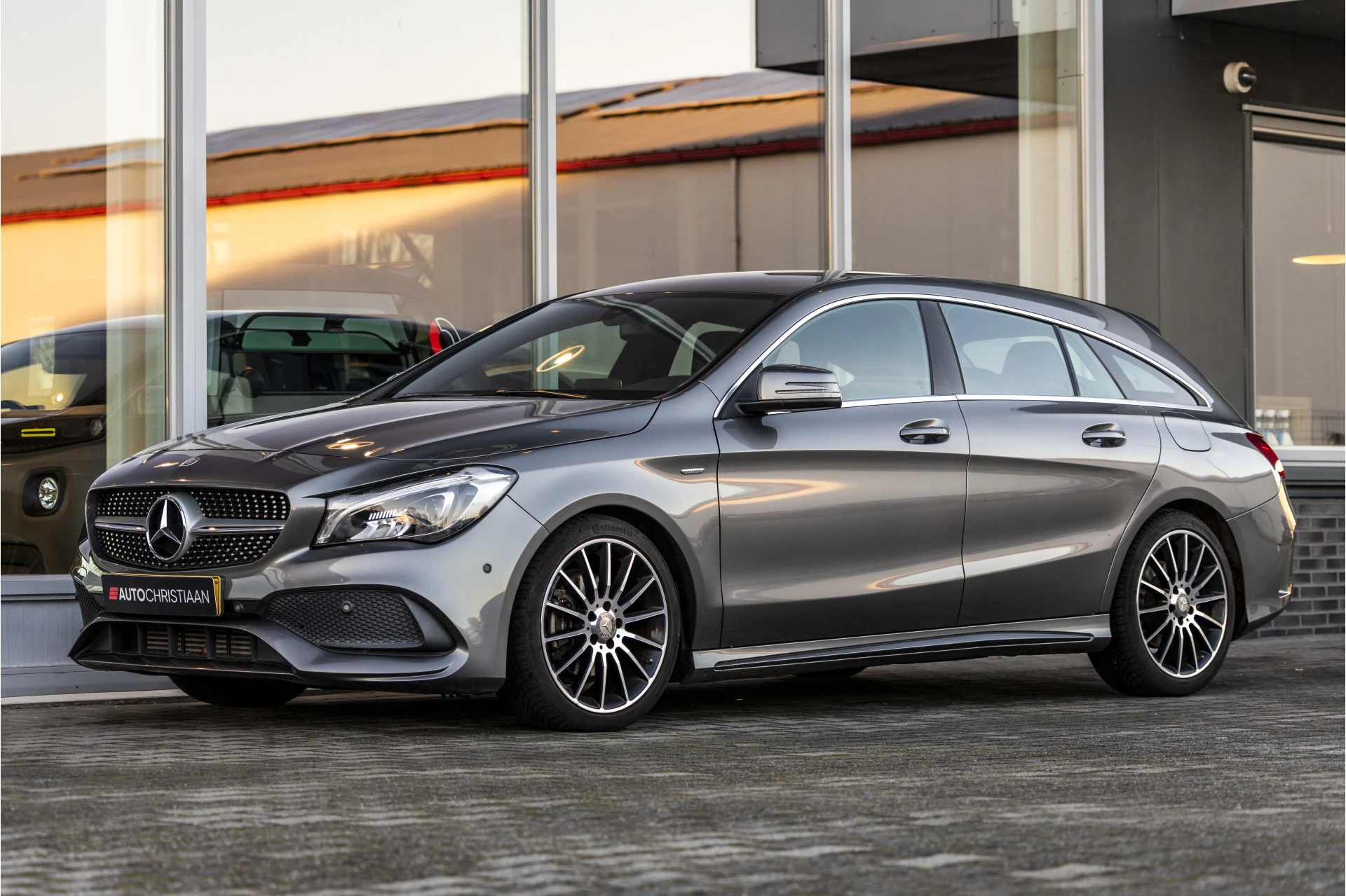 Hoofdafbeelding Mercedes-Benz CLA