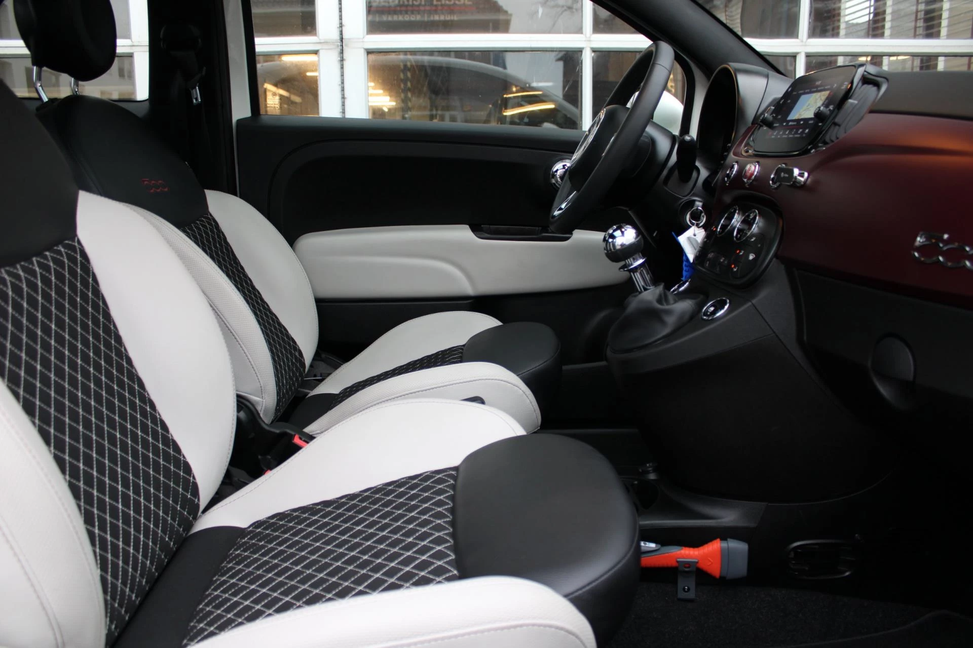 Hoofdafbeelding Fiat 500