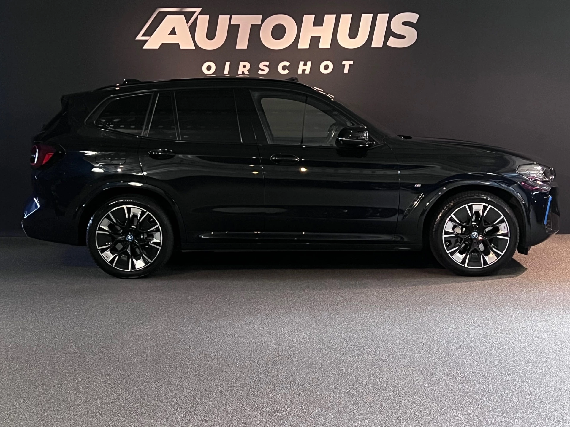 Hoofdafbeelding BMW iX3