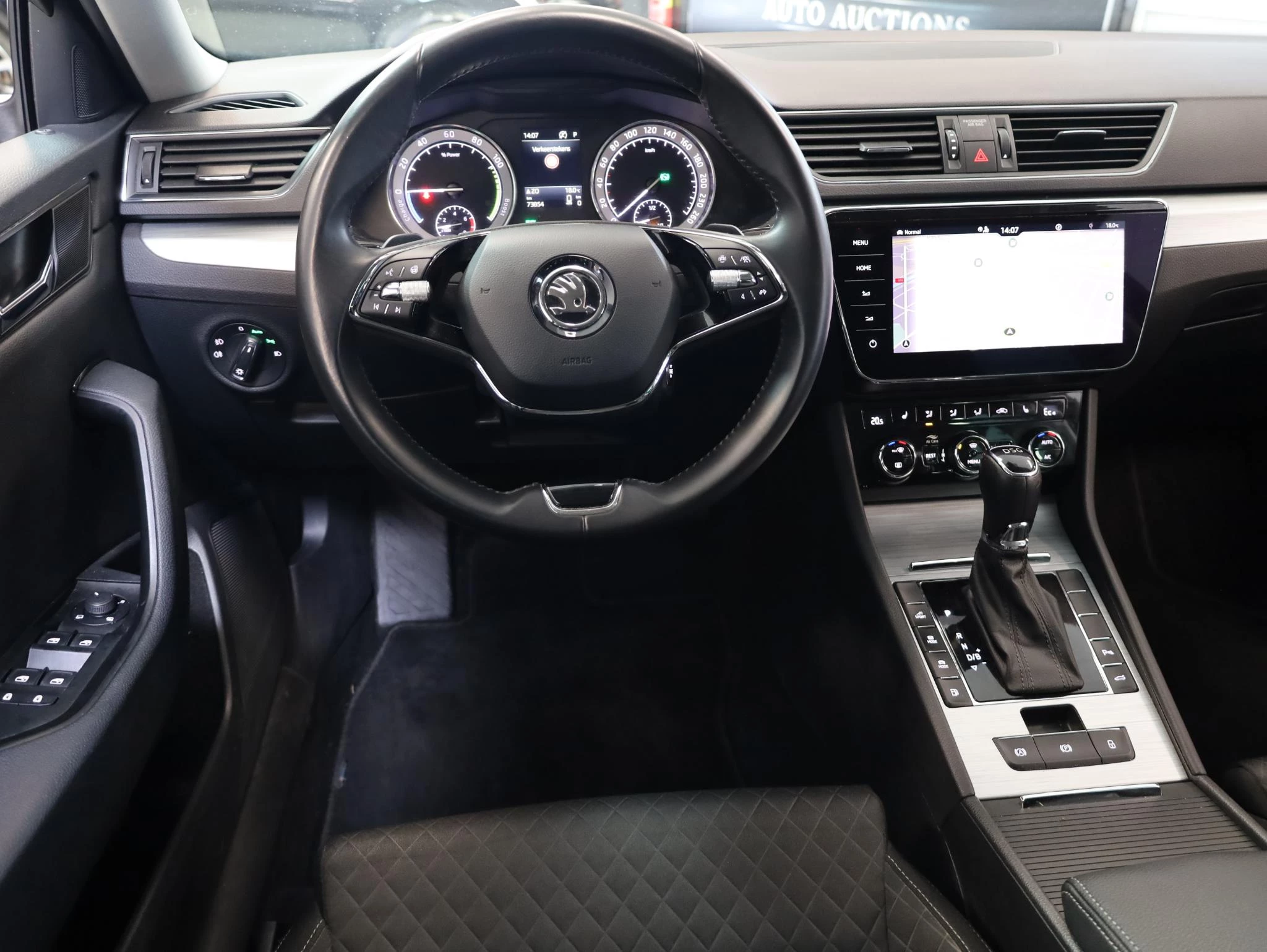 Hoofdafbeelding Škoda Superb