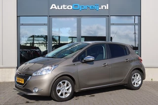 Hoofdafbeelding Peugeot 208 Peugeot 208 1.2 e-VTi Style AUTOMAAT 82pk NAVI, PDC, Cruise, 1e eigenaar