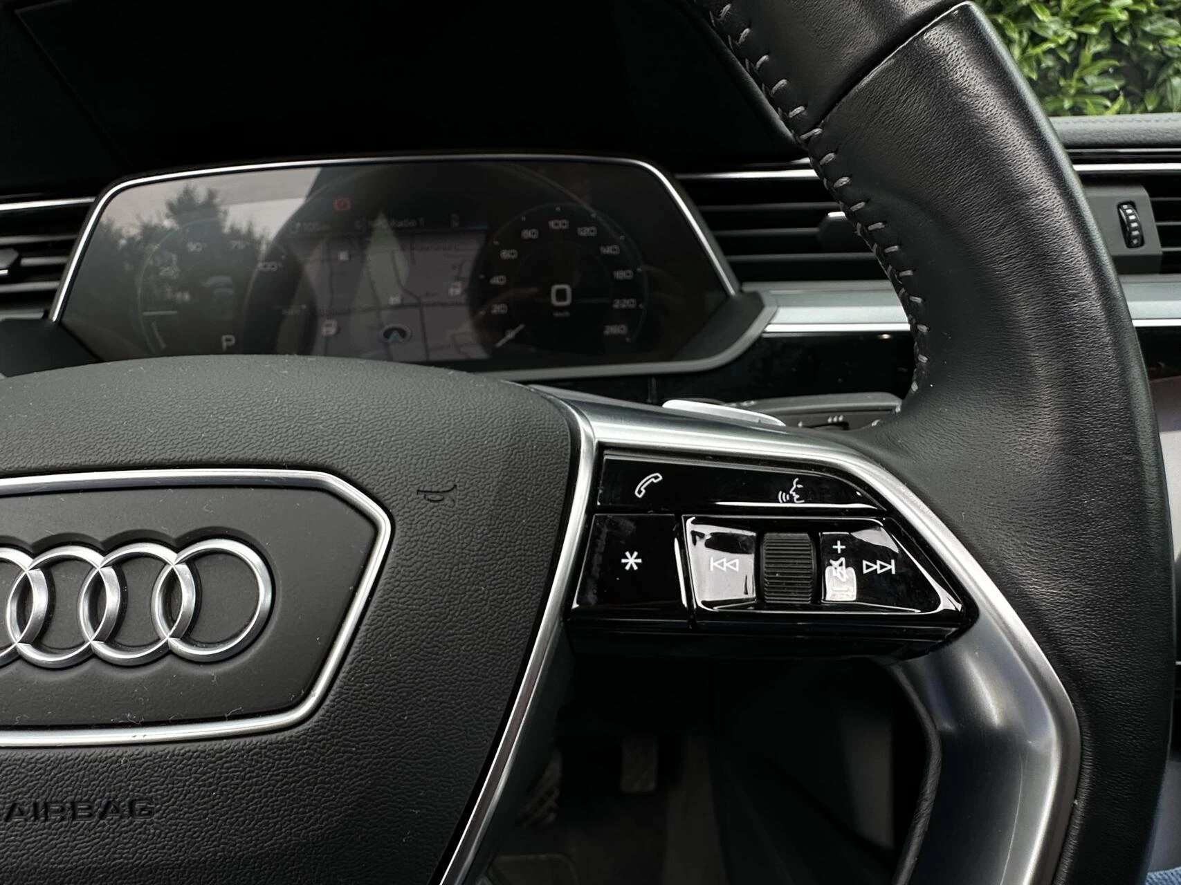 Hoofdafbeelding Audi e-tron