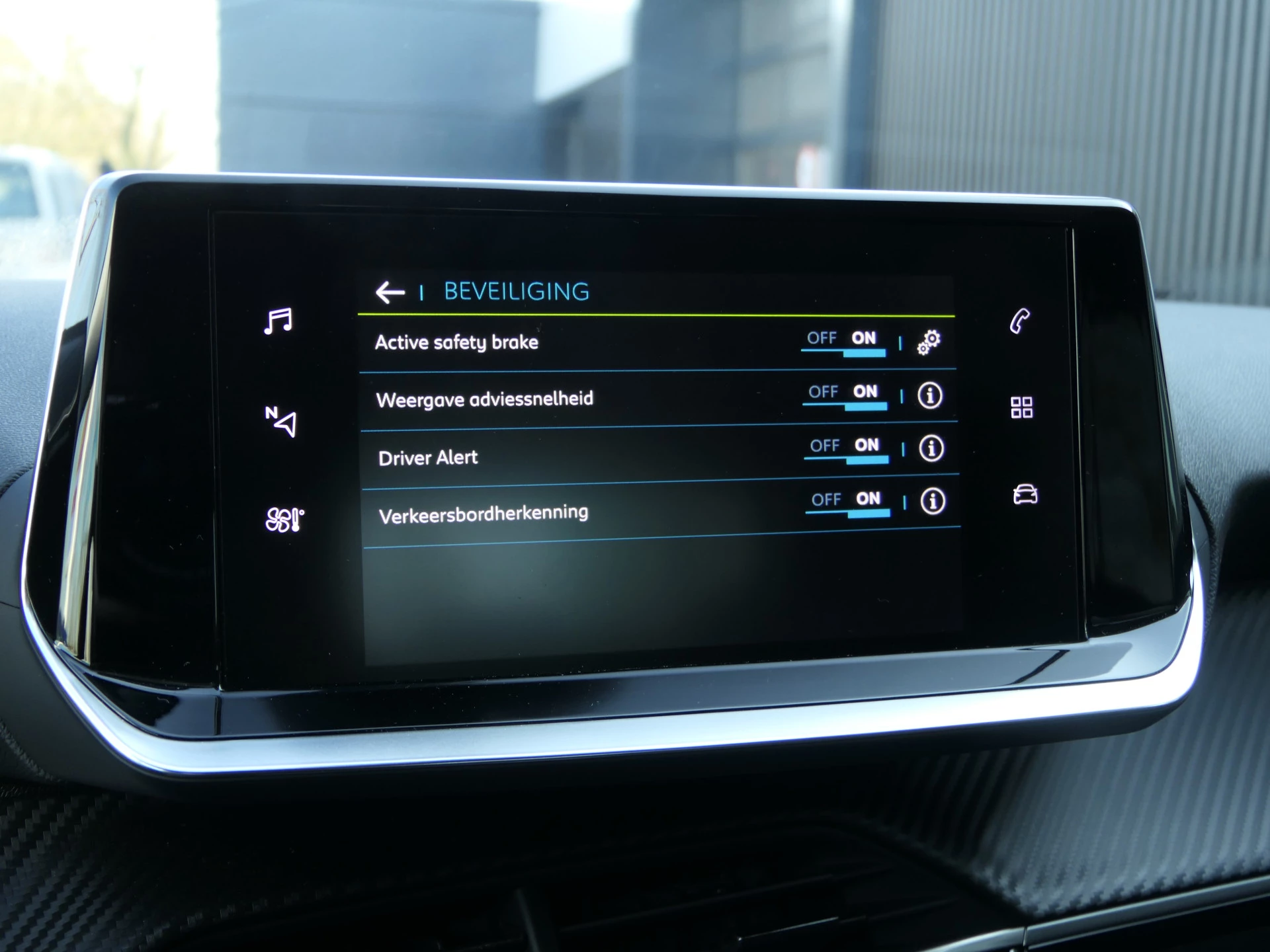 Hoofdafbeelding Peugeot e-208