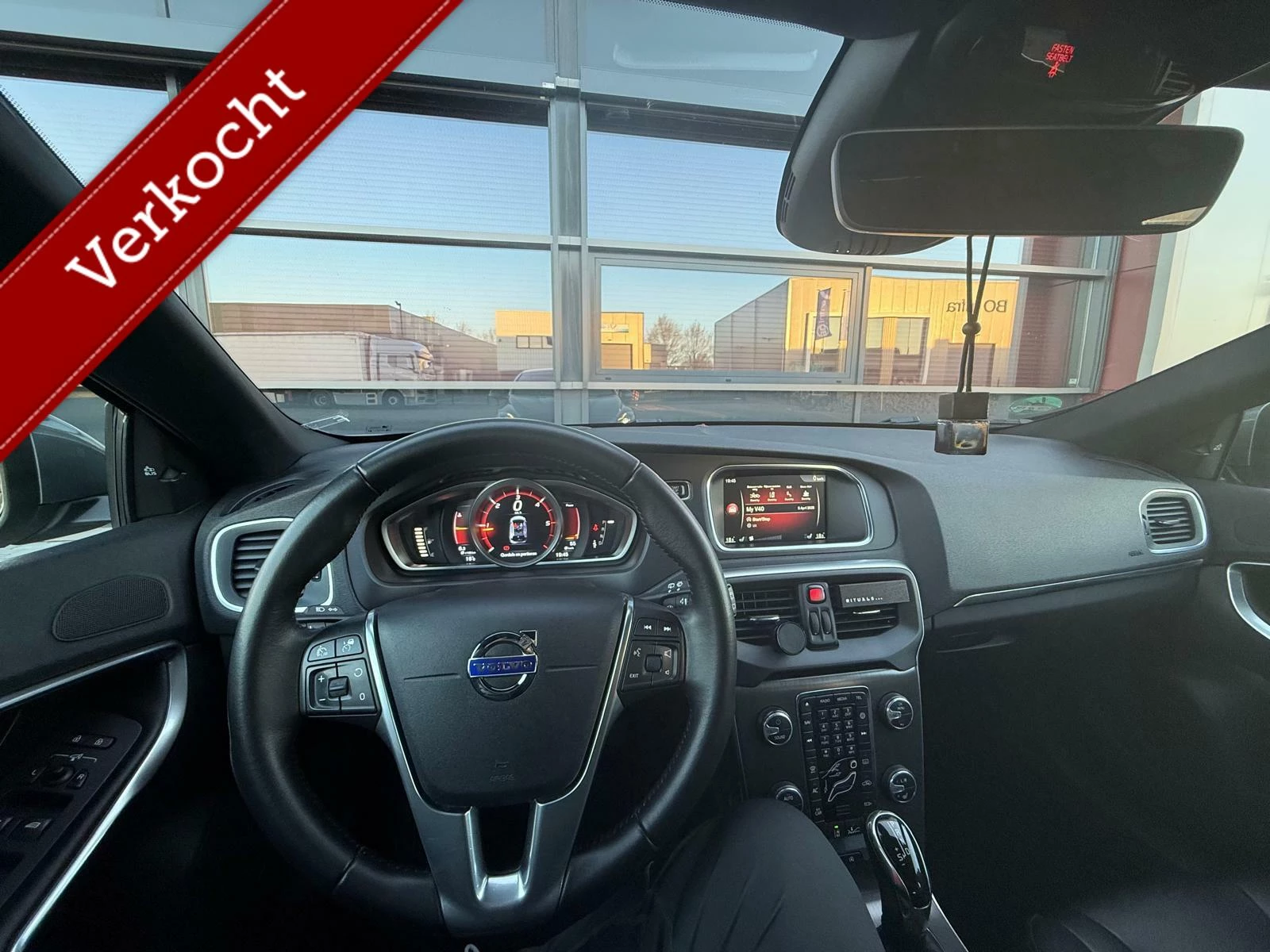 Hoofdafbeelding Volvo V40