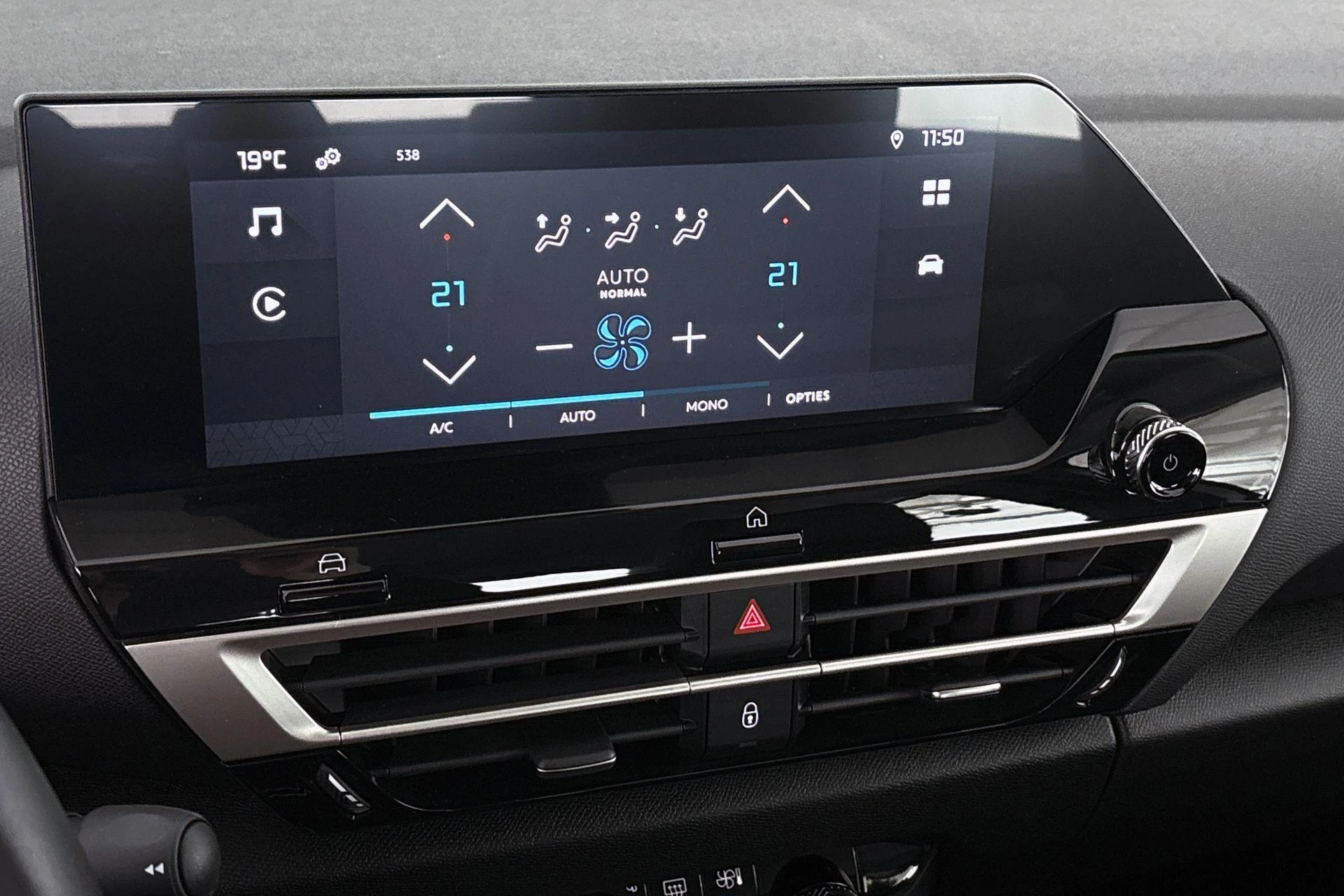 Hoofdafbeelding Citroën ë-C4