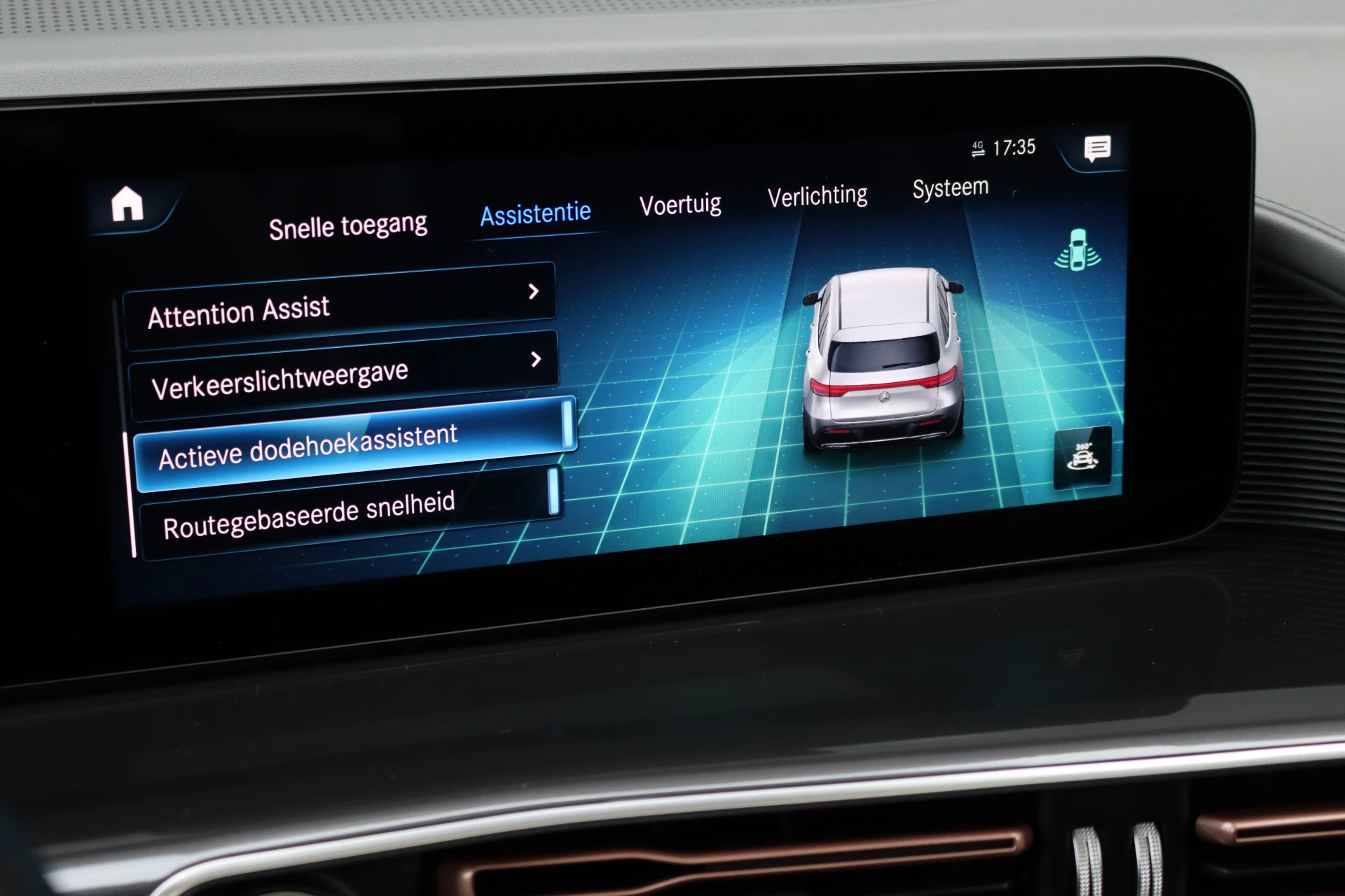 Hoofdafbeelding Mercedes-Benz EQC