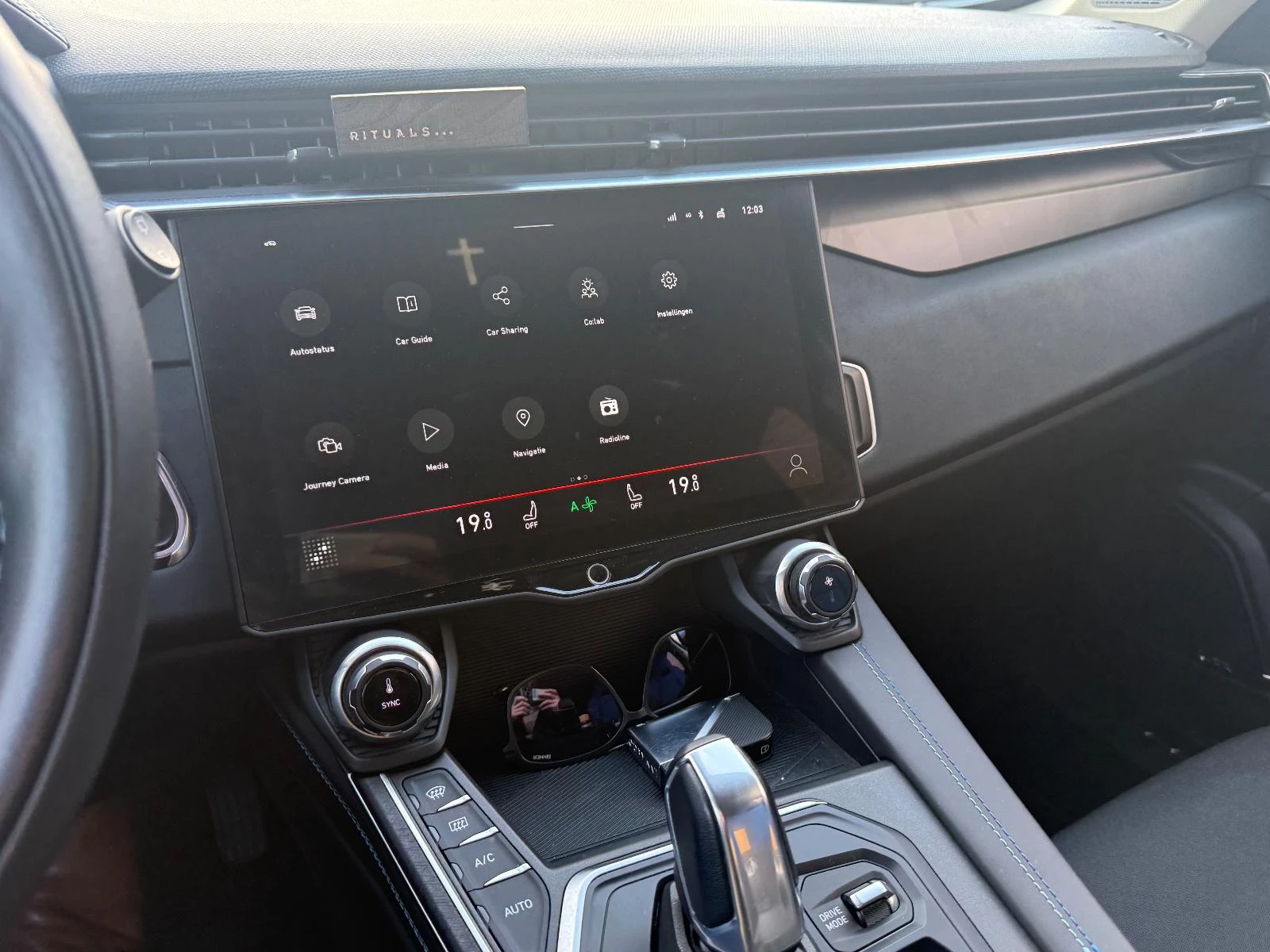 Hoofdafbeelding Lynk & Co 01