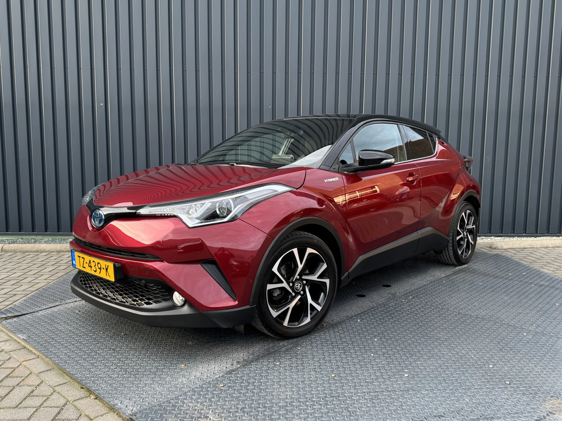 Hoofdafbeelding Toyota C-HR