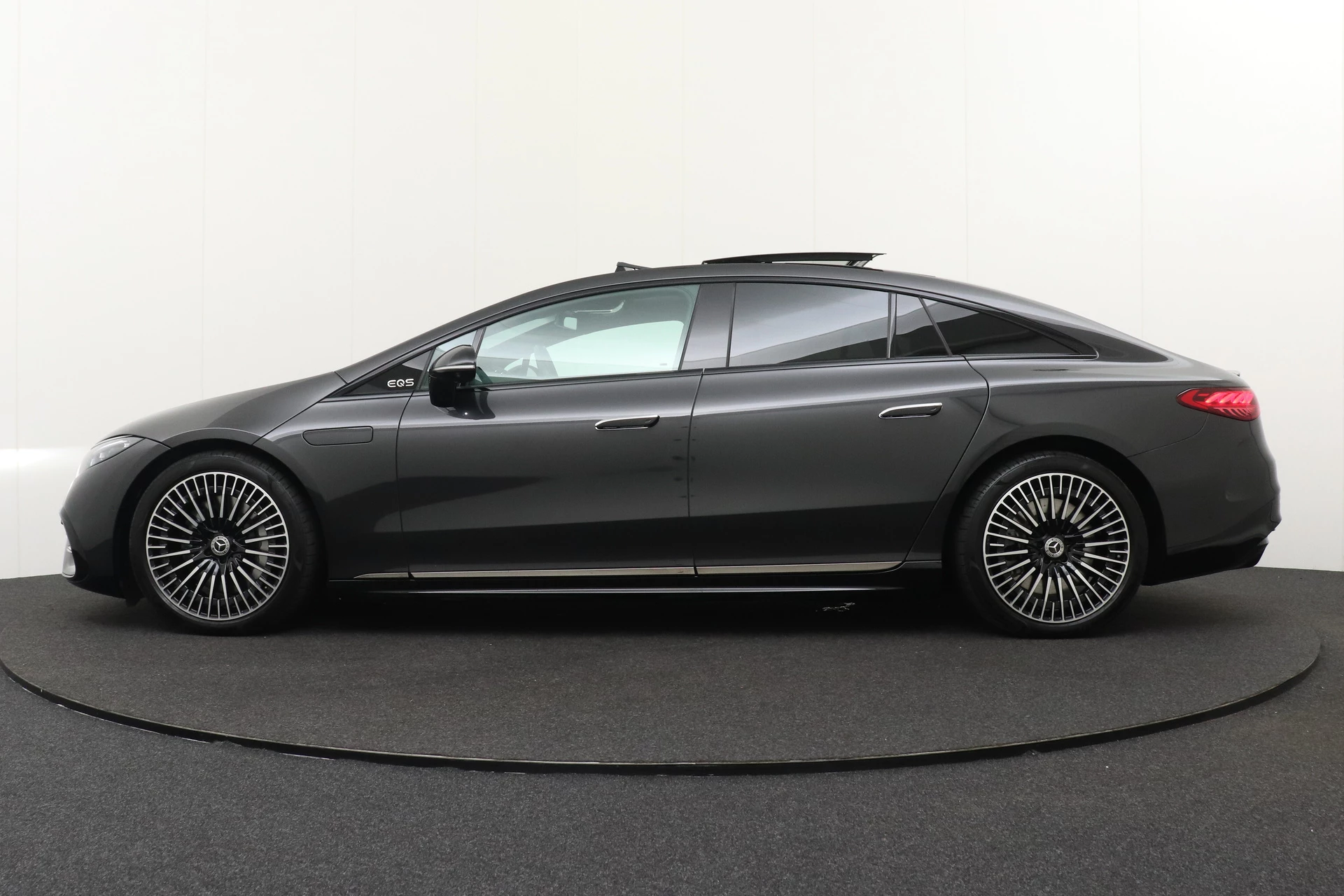 Hoofdafbeelding Mercedes-Benz EQS