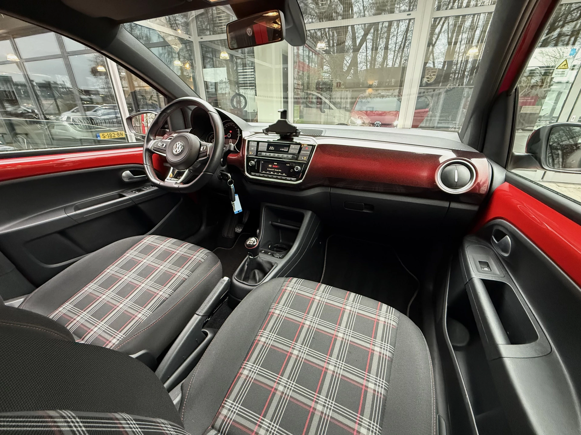 Hoofdafbeelding Volkswagen up!