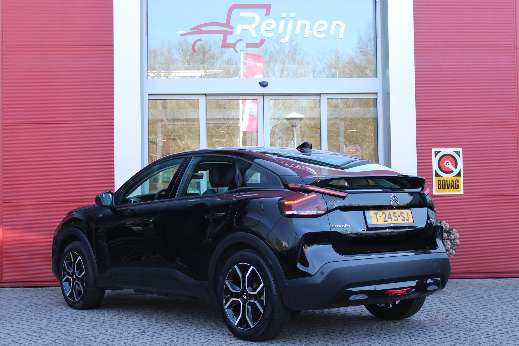 Hoofdafbeelding Citroën ë-C4