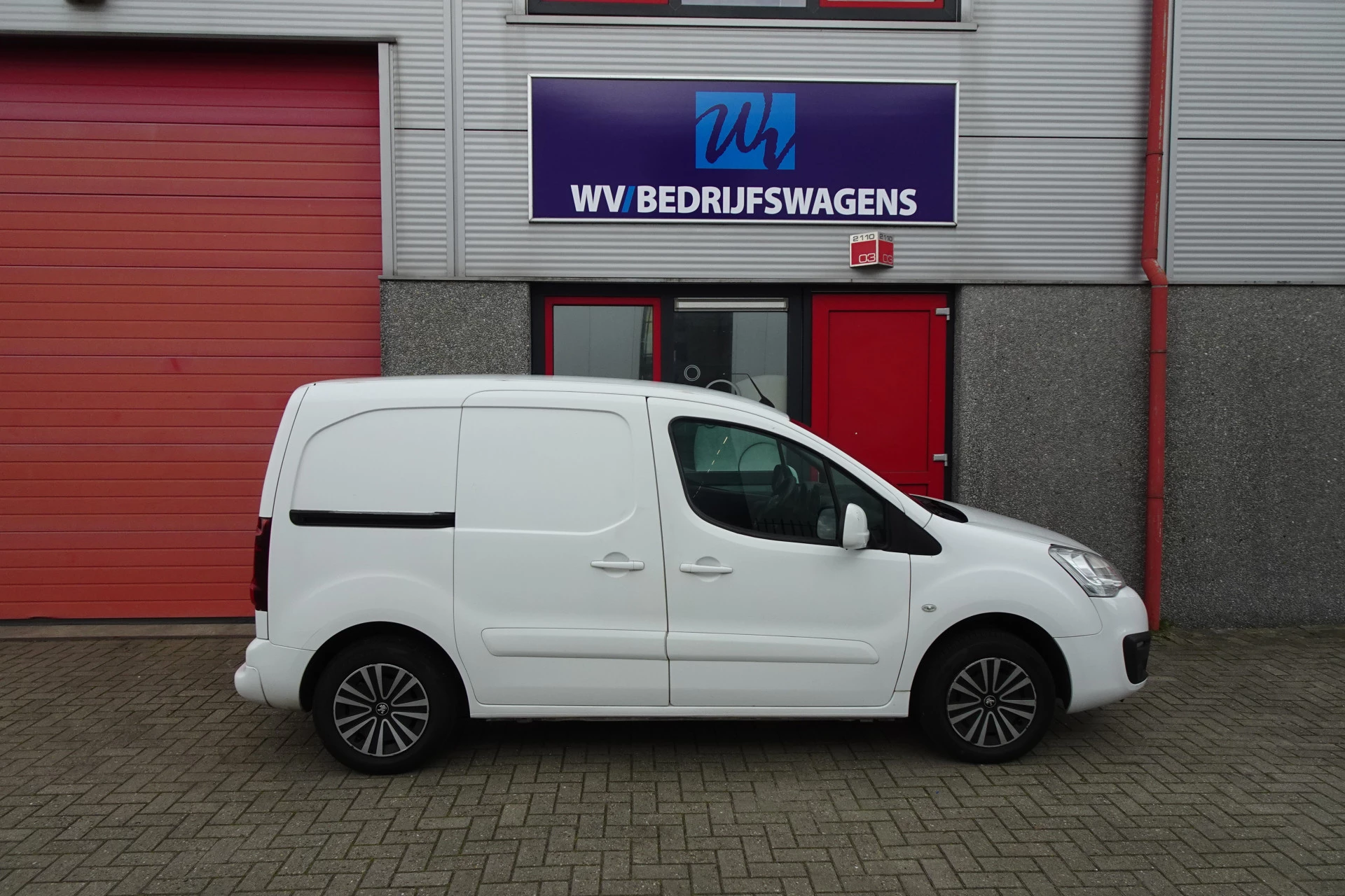 Hoofdafbeelding Peugeot Partner