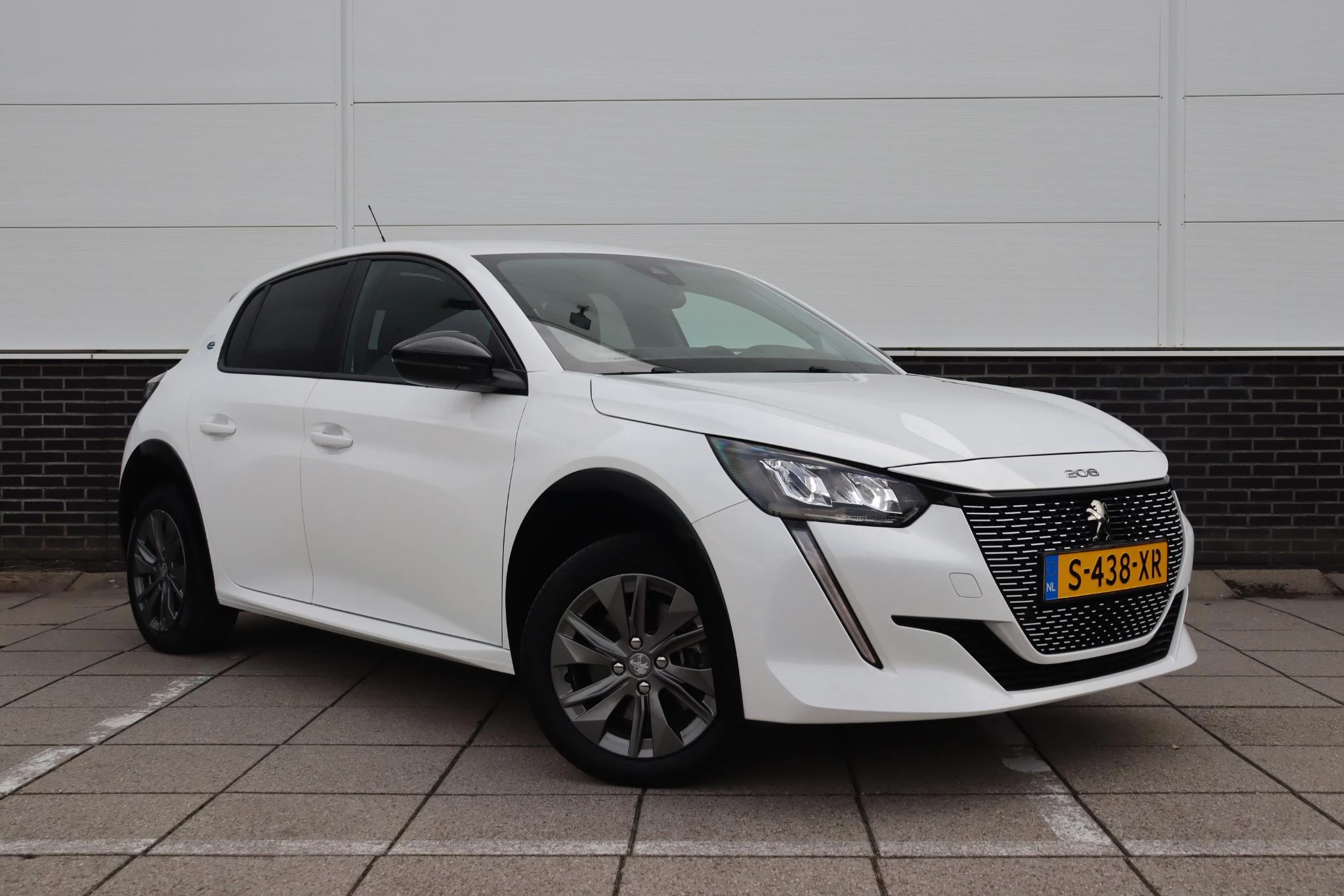 Hoofdafbeelding Peugeot e-208