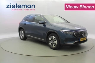 Hoofdafbeelding Mercedes-Benz EQA Mercedes-Benz EQA 250 Business Solution Luxury 67 kWh - Camera, Trekhaak, SOH 98%
