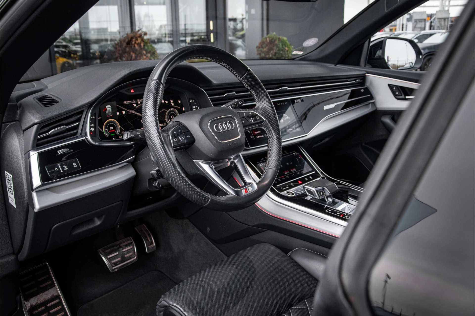 Hoofdafbeelding Audi Q8