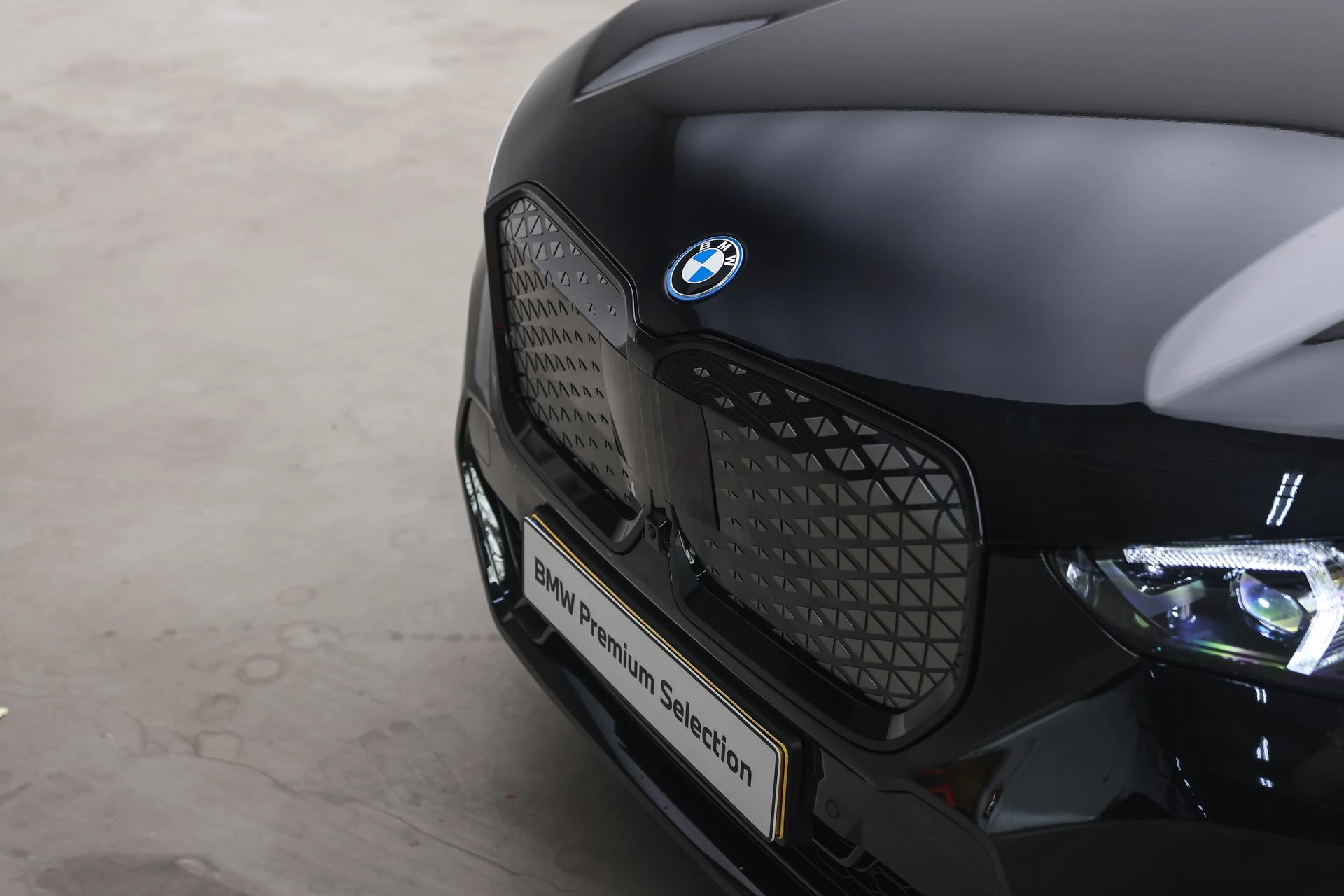 Hoofdafbeelding BMW iX1