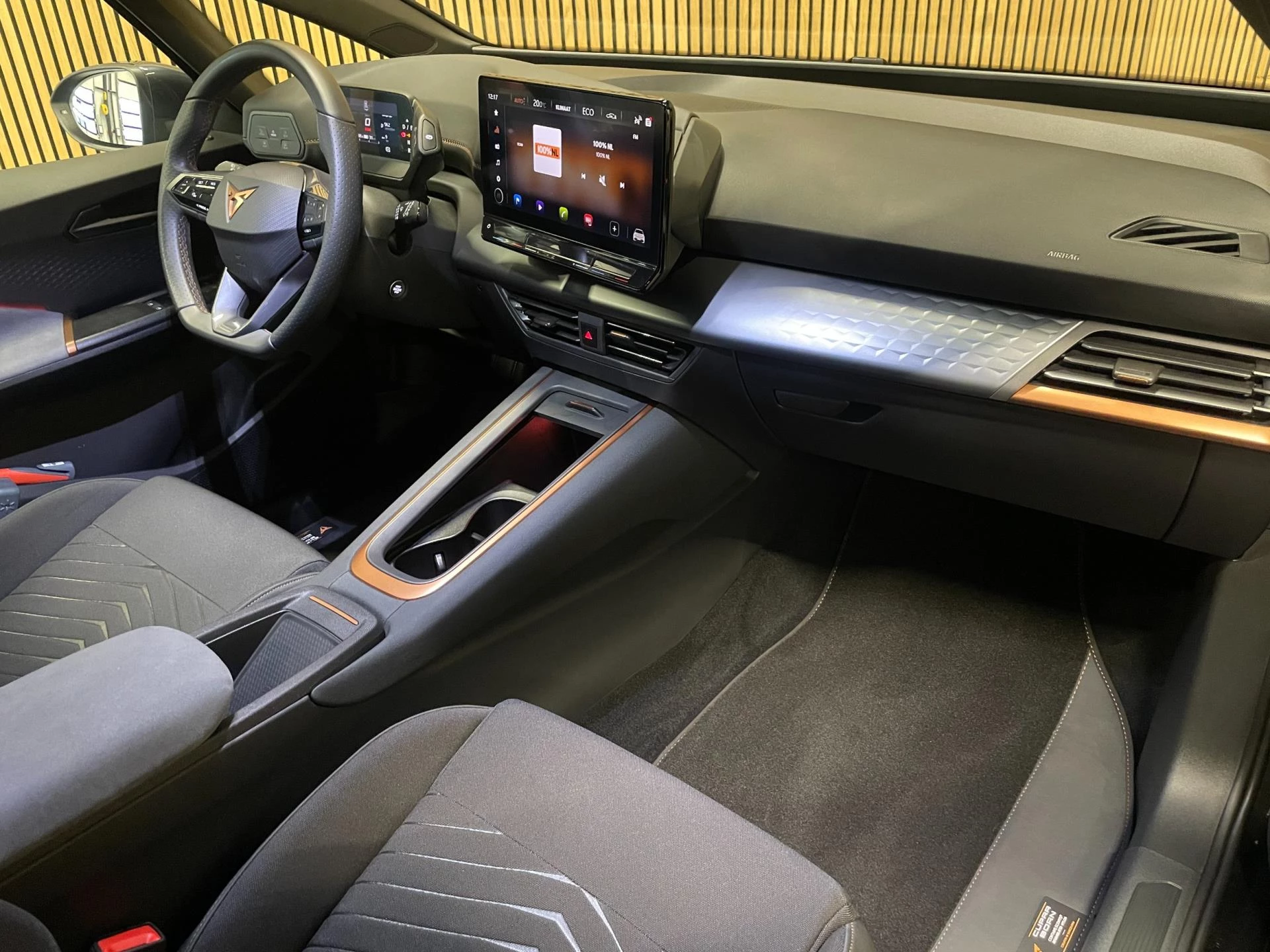 Hoofdafbeelding CUPRA Born