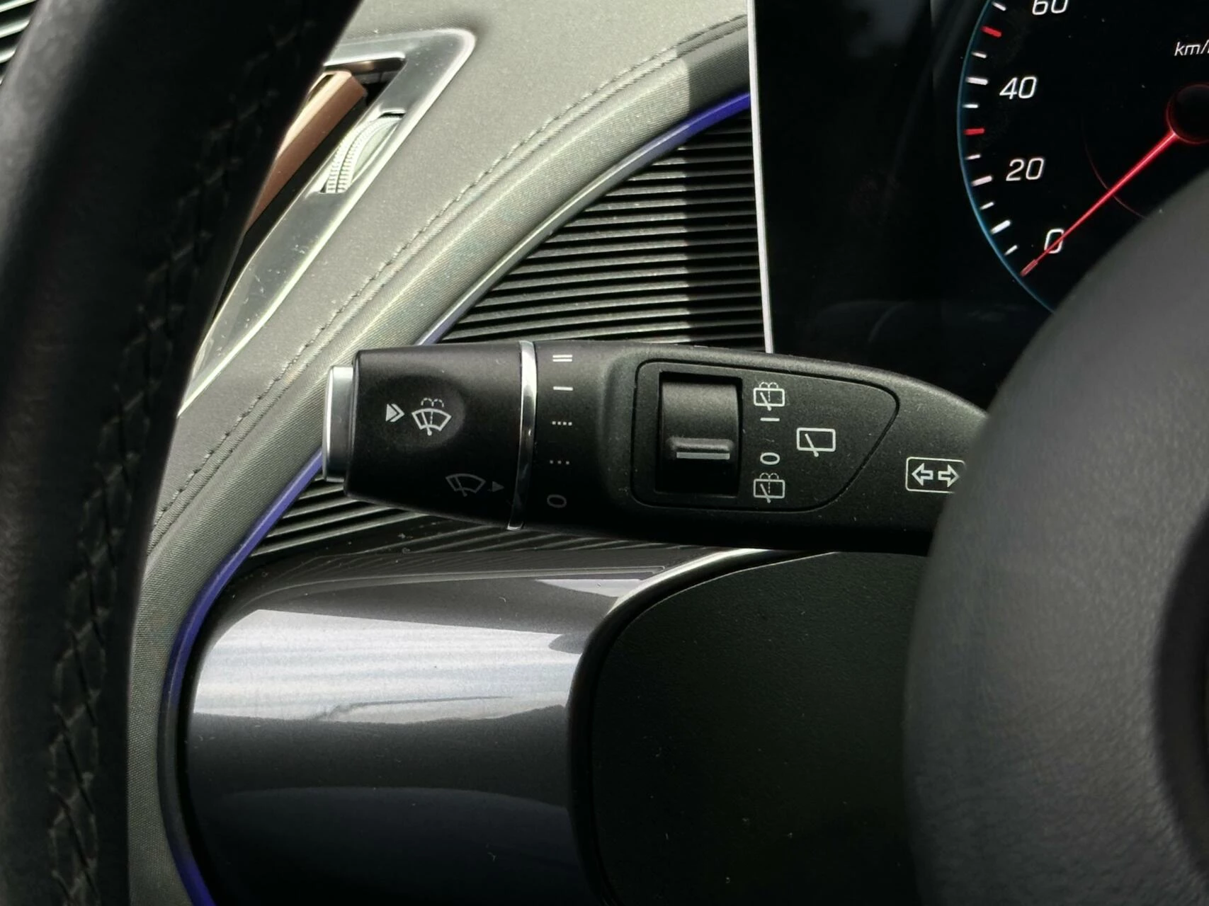 Hoofdafbeelding Mercedes-Benz EQC