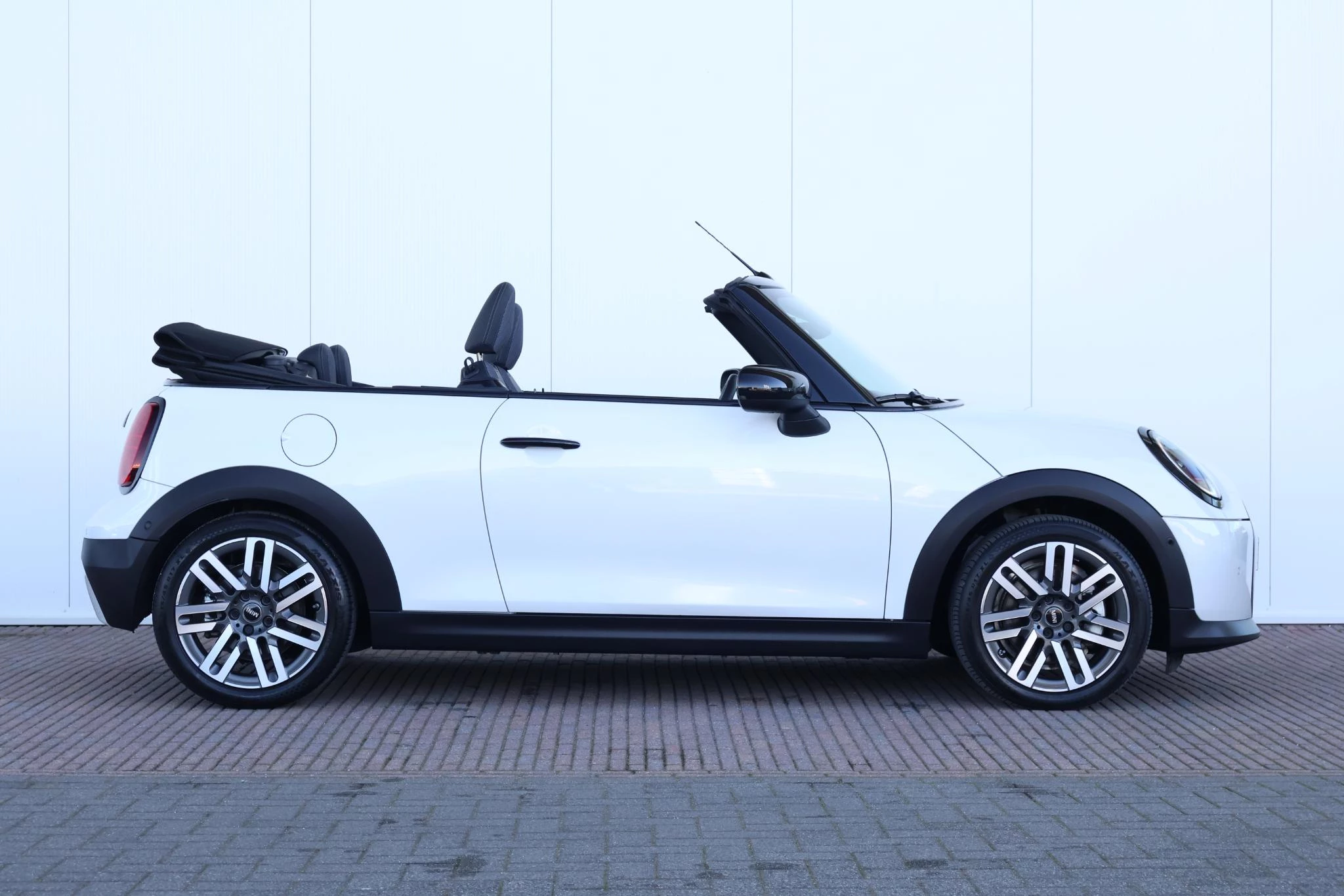 Hoofdafbeelding MINI Cooper Cabrio