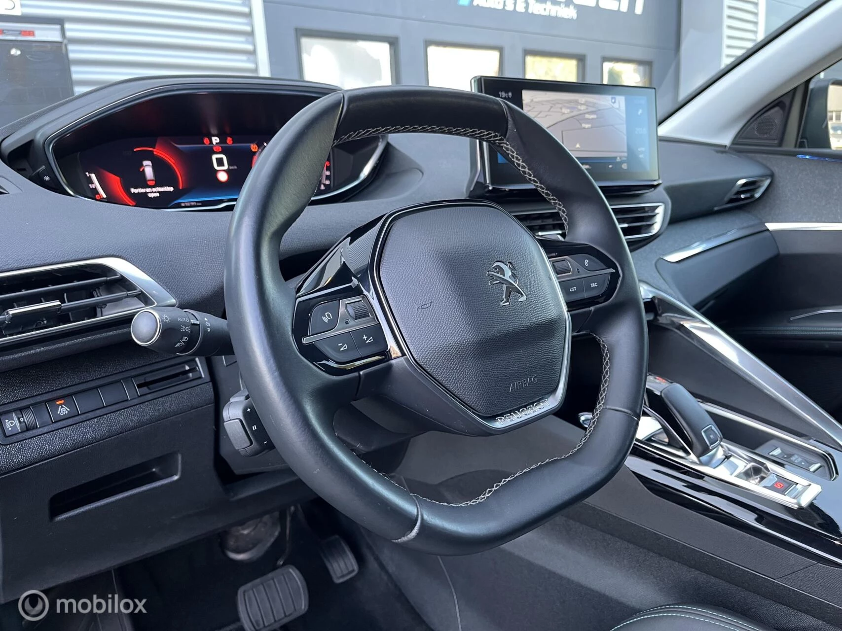 Hoofdafbeelding Peugeot 5008