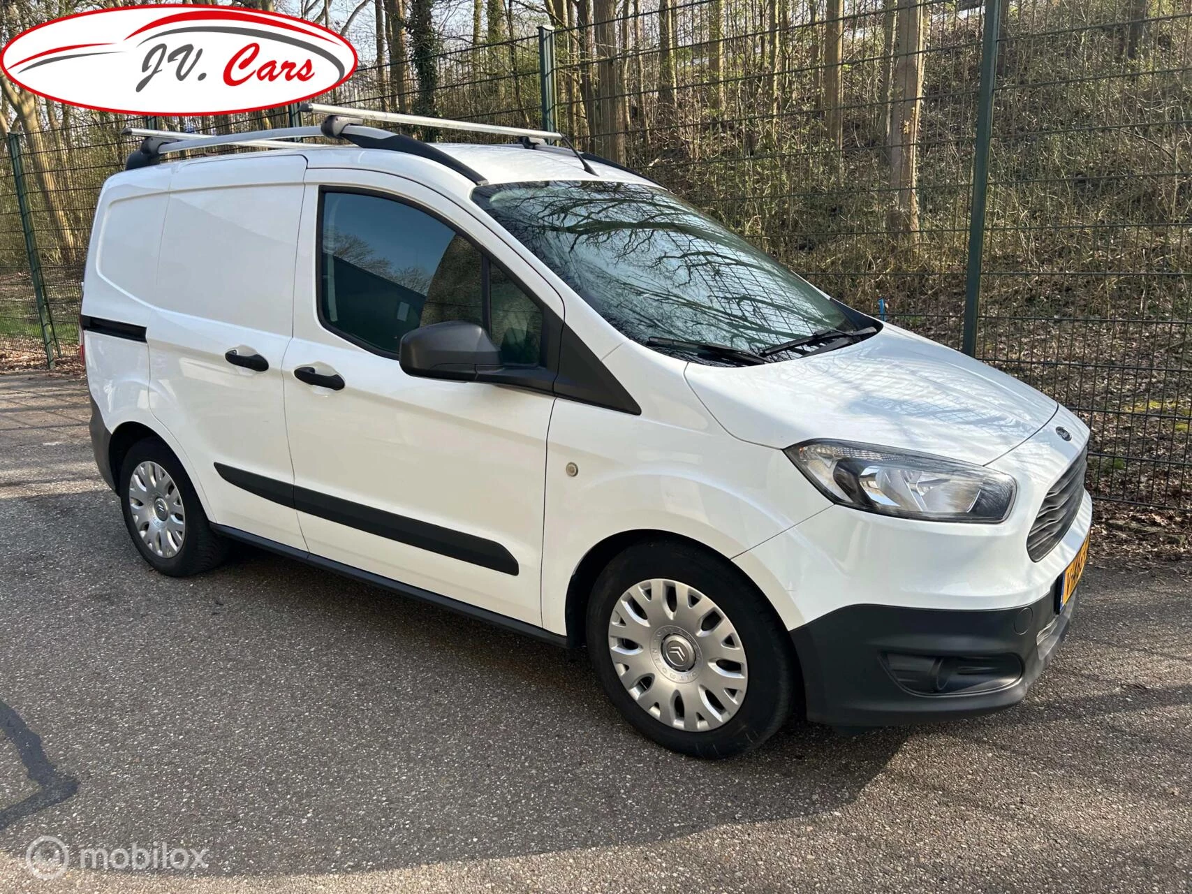 Hoofdafbeelding Ford Transit Courier