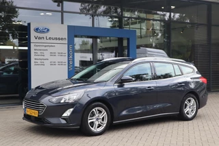 Ford Focus Wagon BUSINESS TREKHAAK NAVI CLIMA KEYLESS APPLE/ANDROID PARK-SENSOREN 17"LM-VELGEN