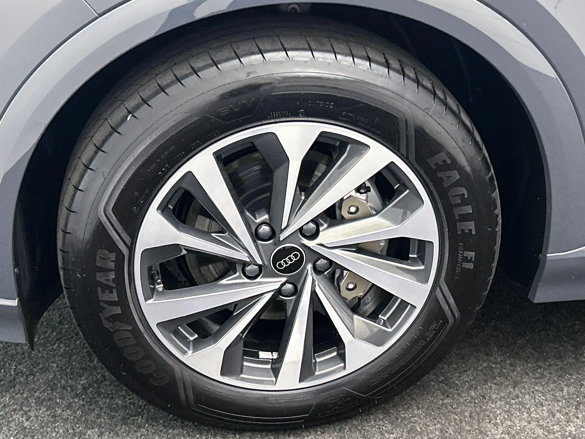 Hoofdafbeelding Audi Q6 e-tron